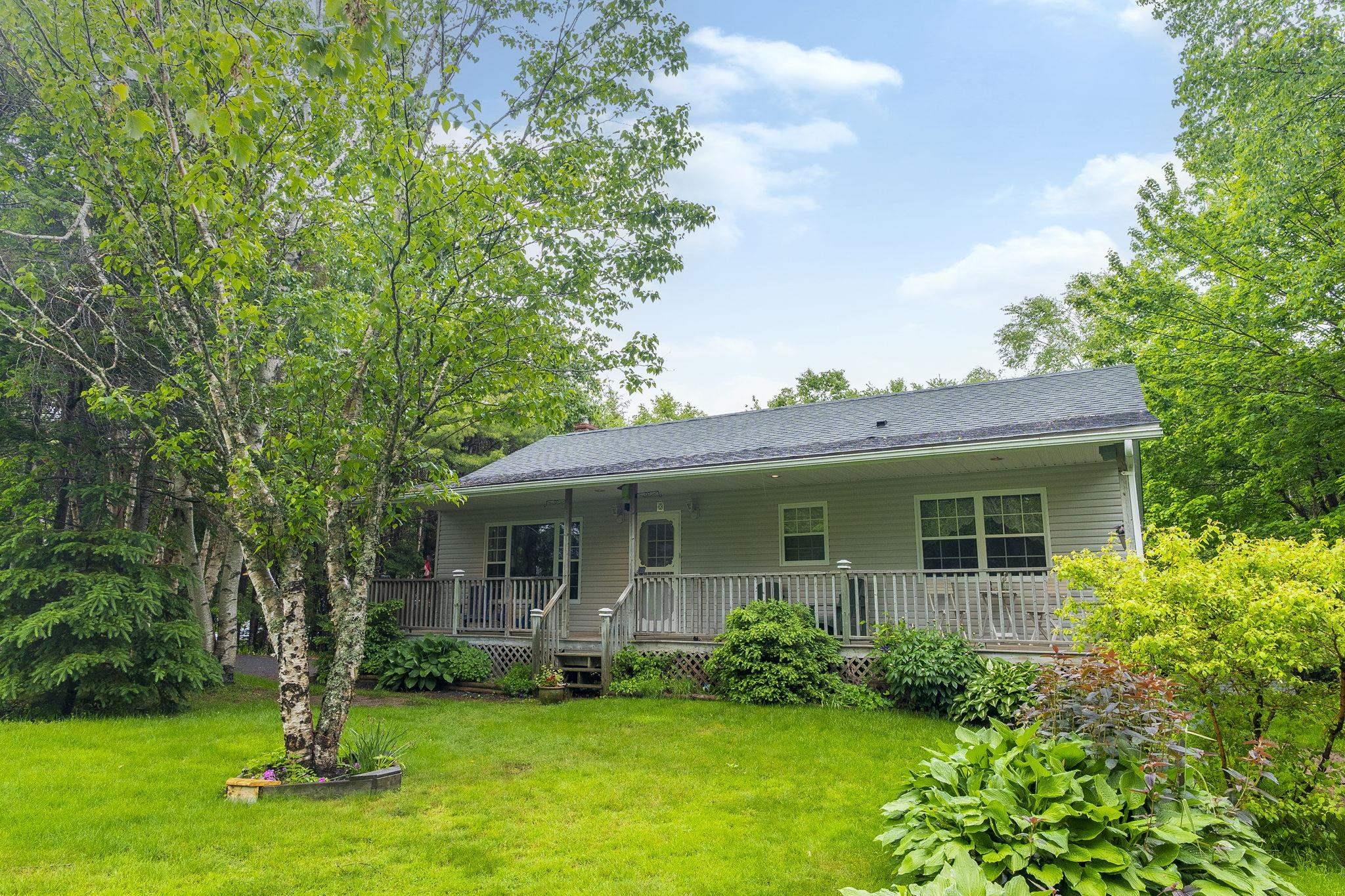 Thumbnail image for 20 Willowdale Drive MLS<sup>®</sup> 202616706