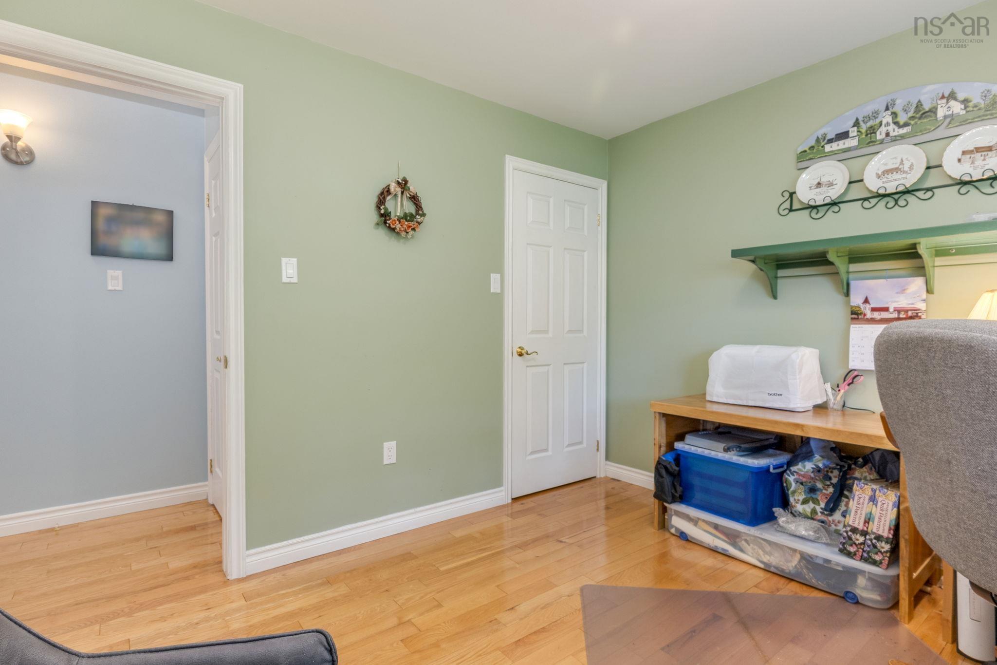 View image 18