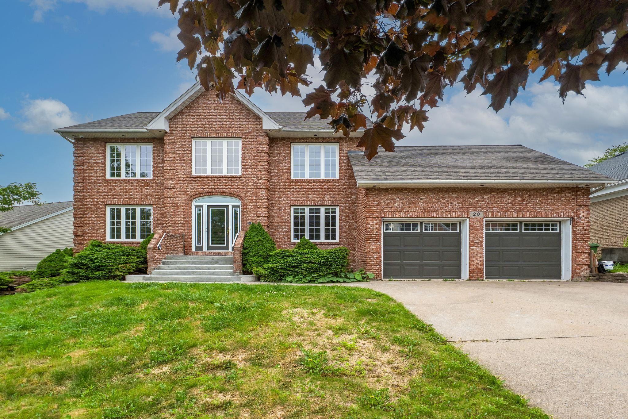 Thumbnail image for 20 Cresthaven Drive MLS<sup>®</sup> 202616718