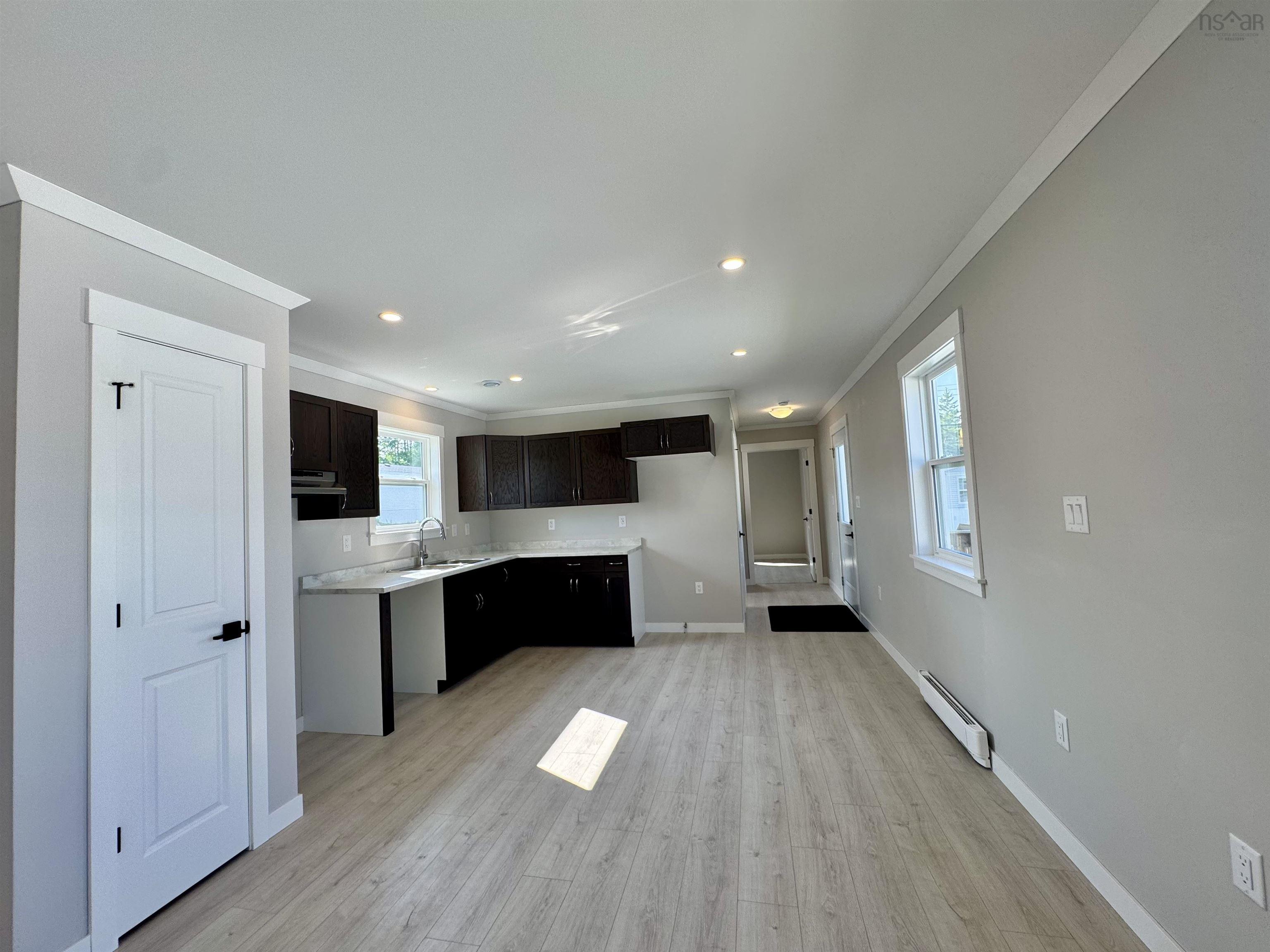 View image 18
