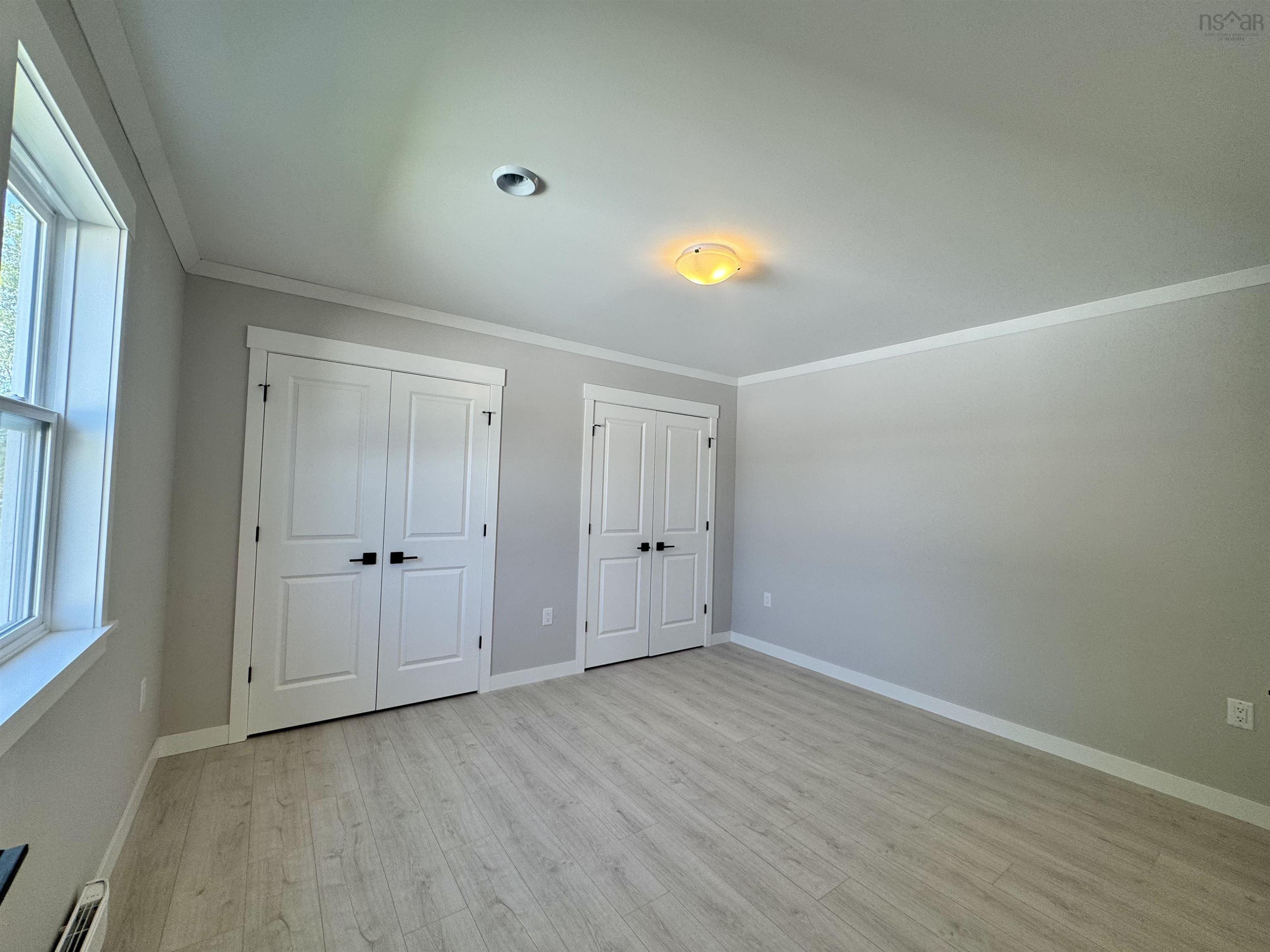 View image 9