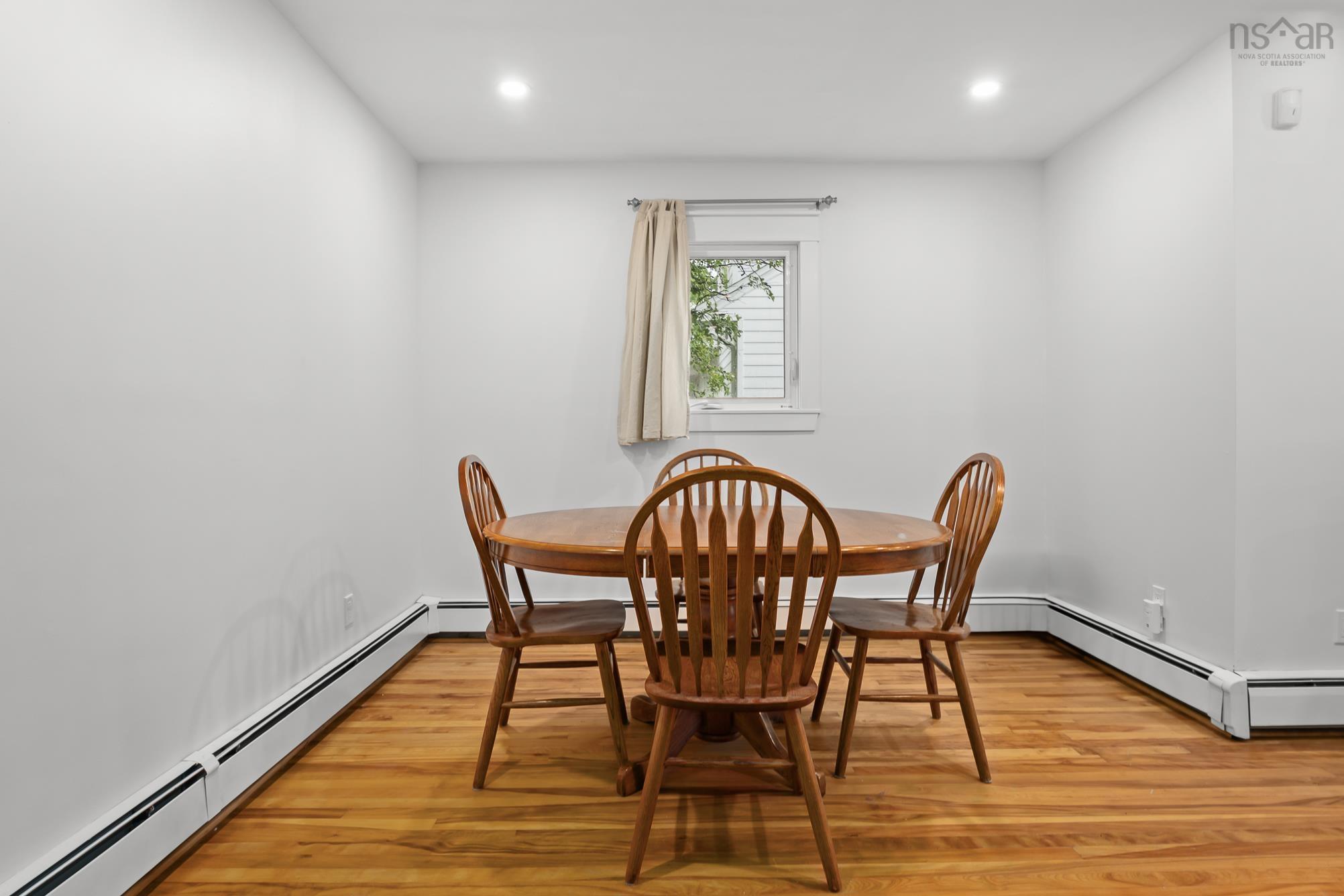 View image 12