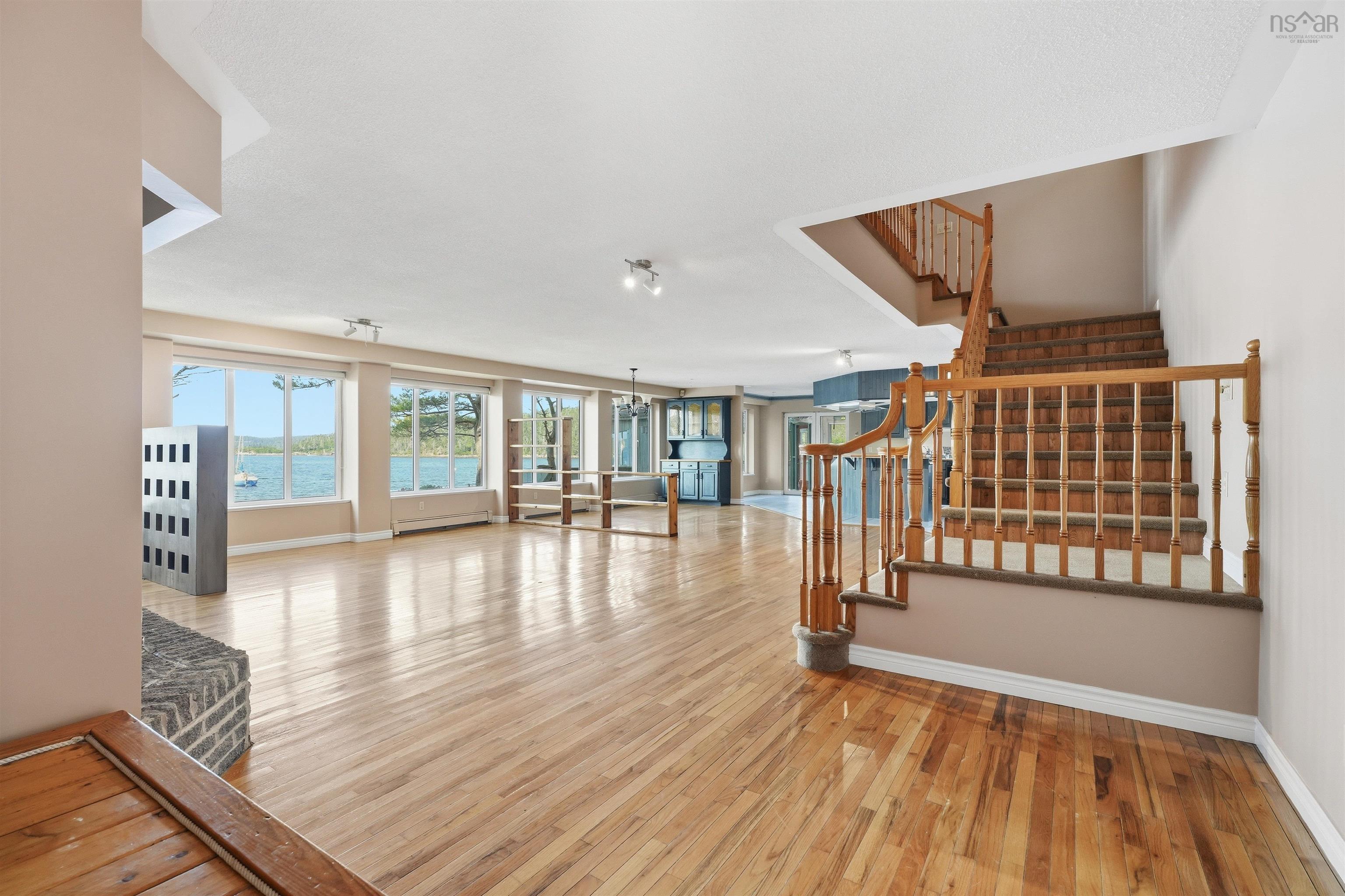View image 8