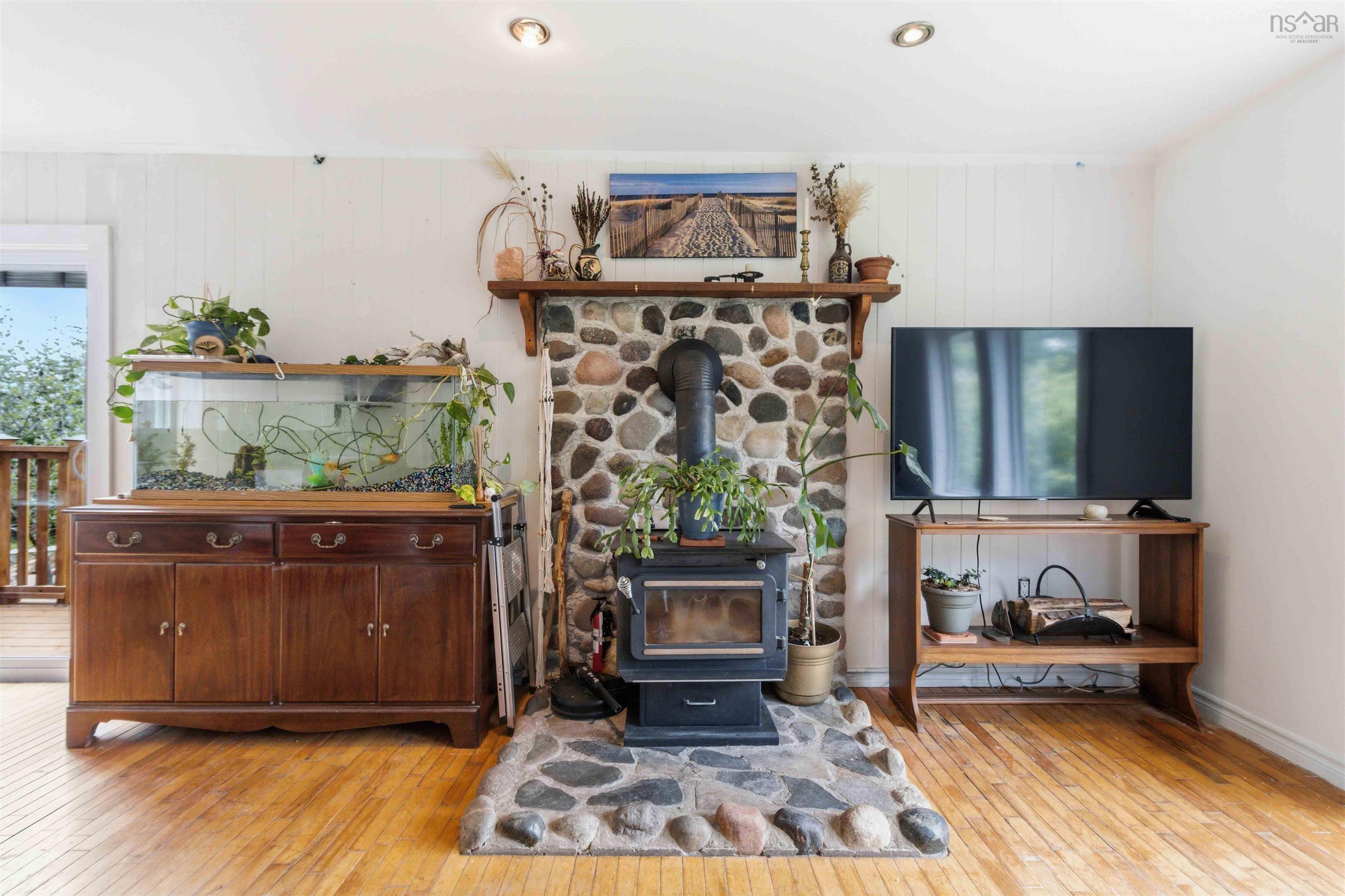 View image 11
