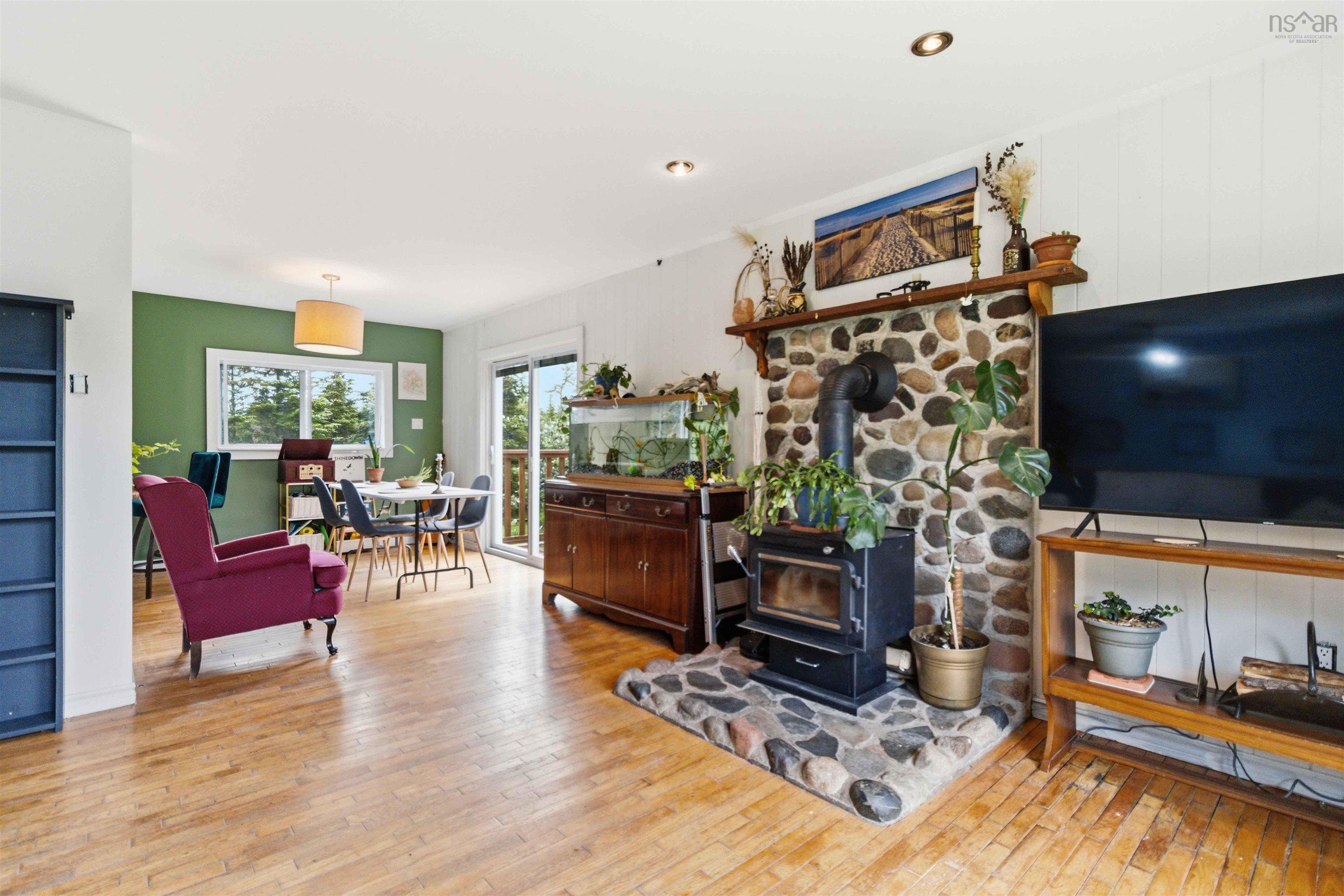 View image 12