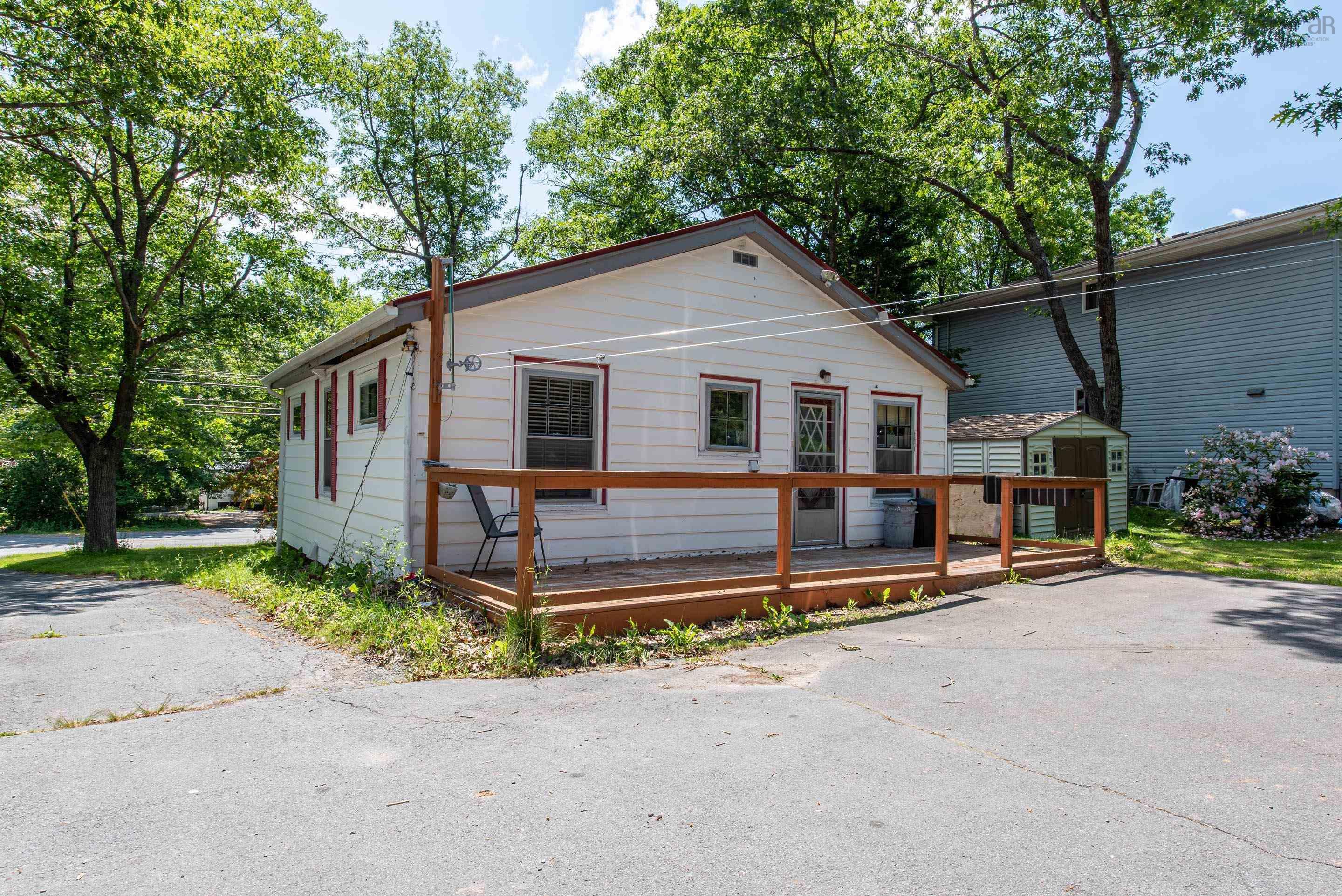 View image 18