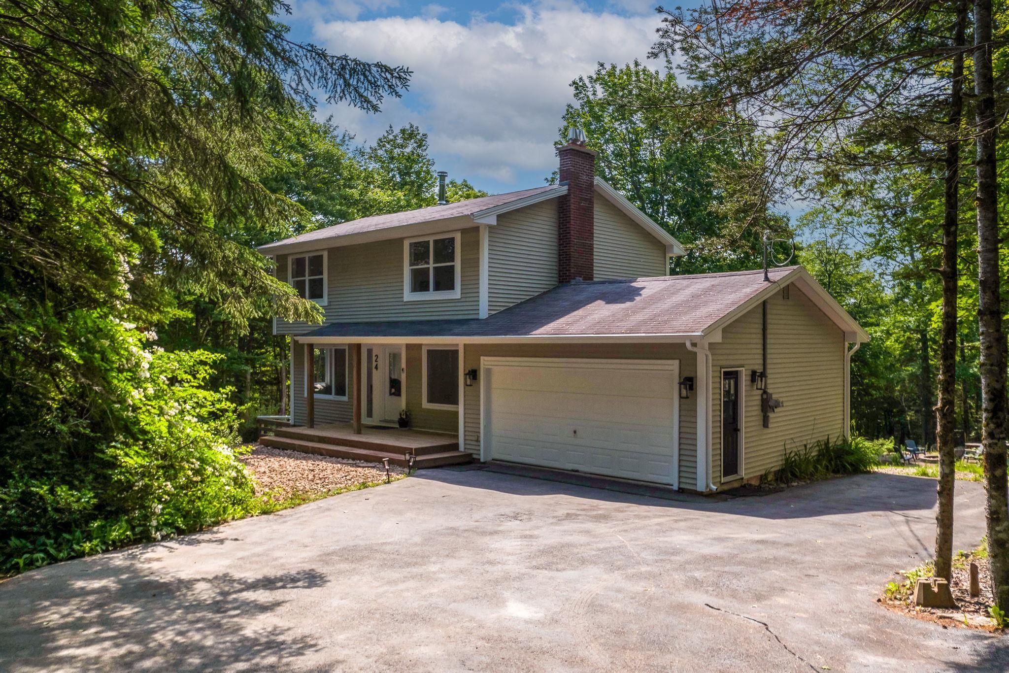 Thumbnail image for 24 Confederation Avenue MLS<sup>®</sup> 202616849