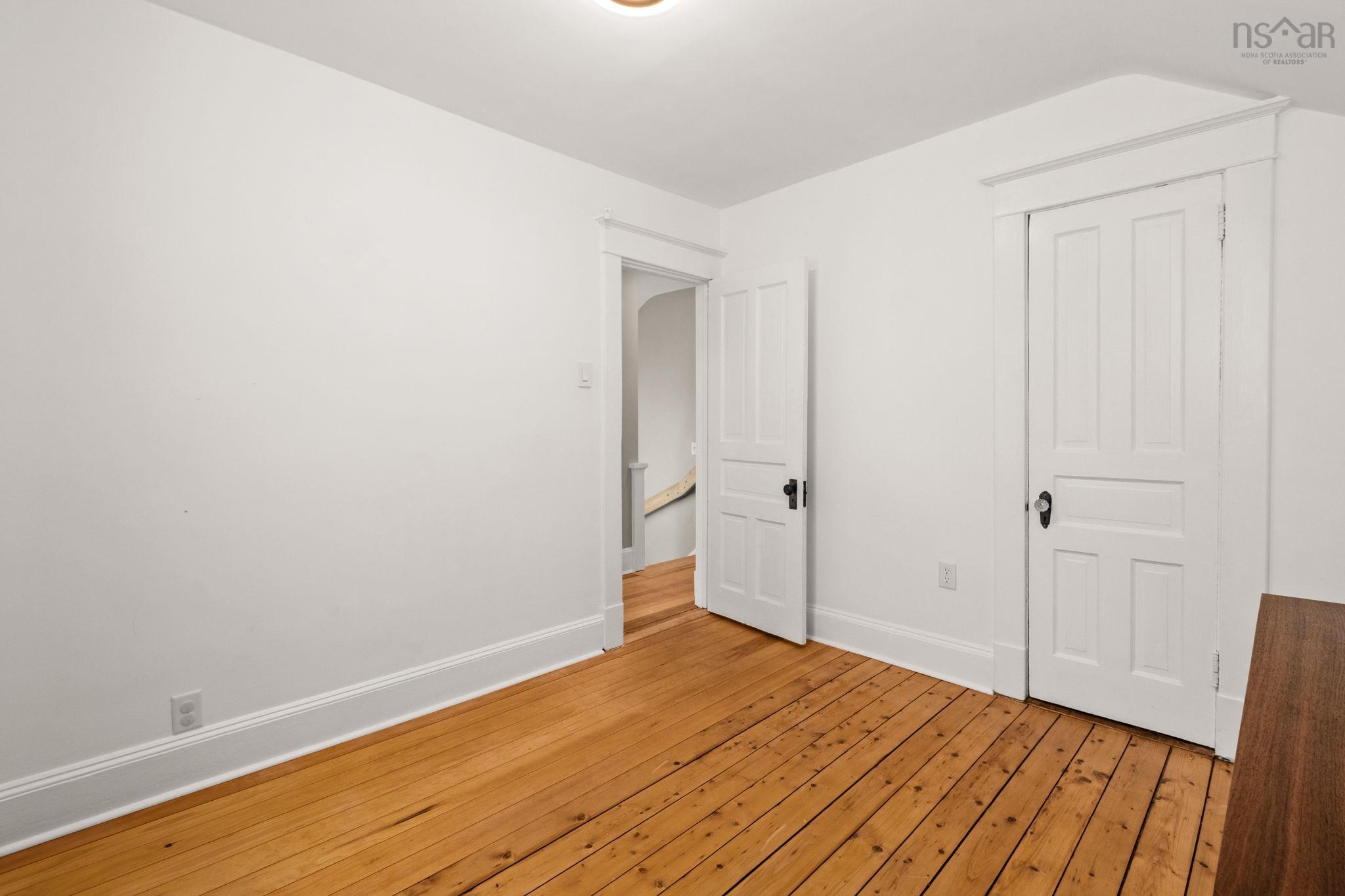 View image 25