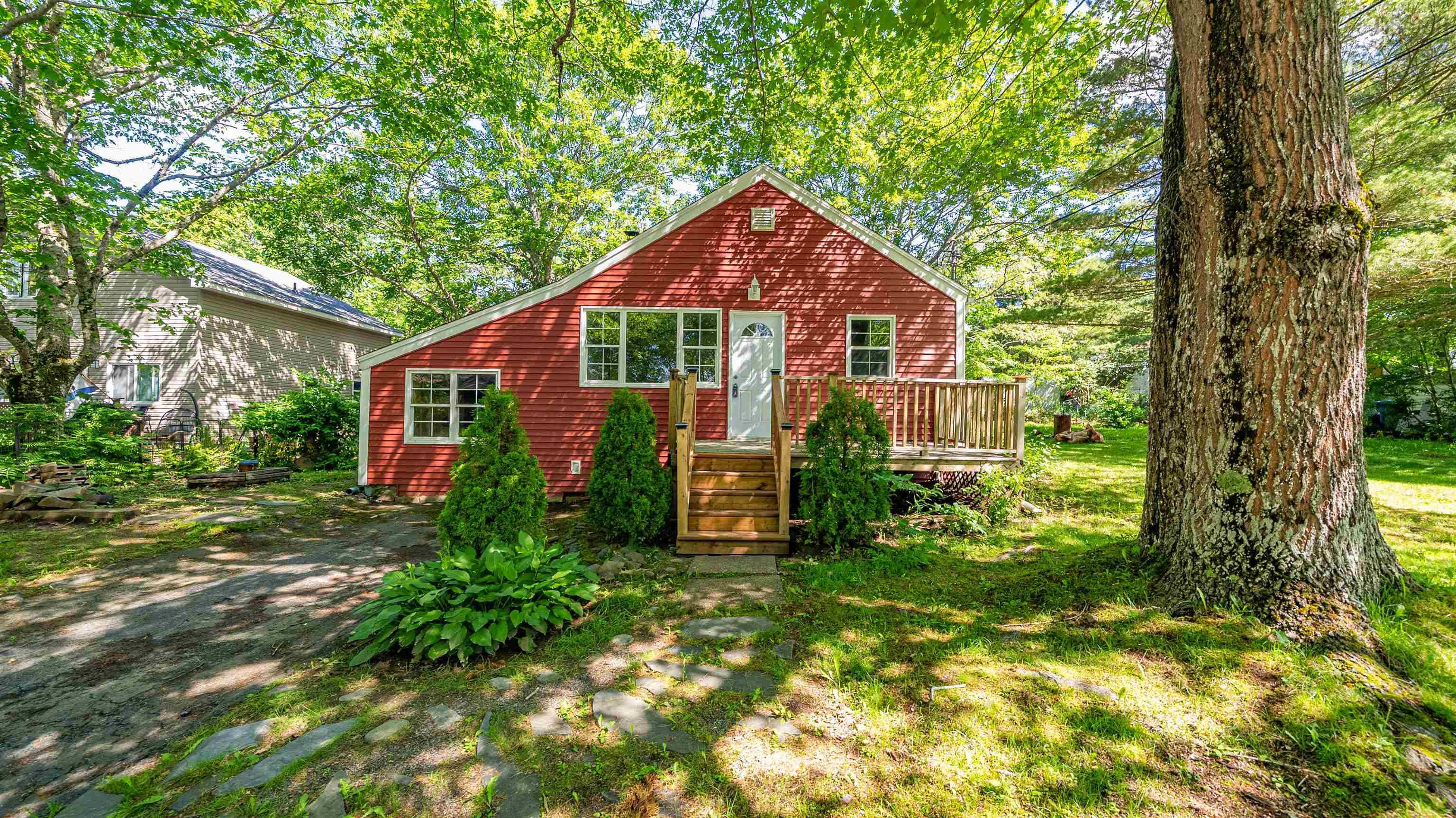 Thumbnail image for 16 Thompson Drive MLS<sup>®</sup> 202616860