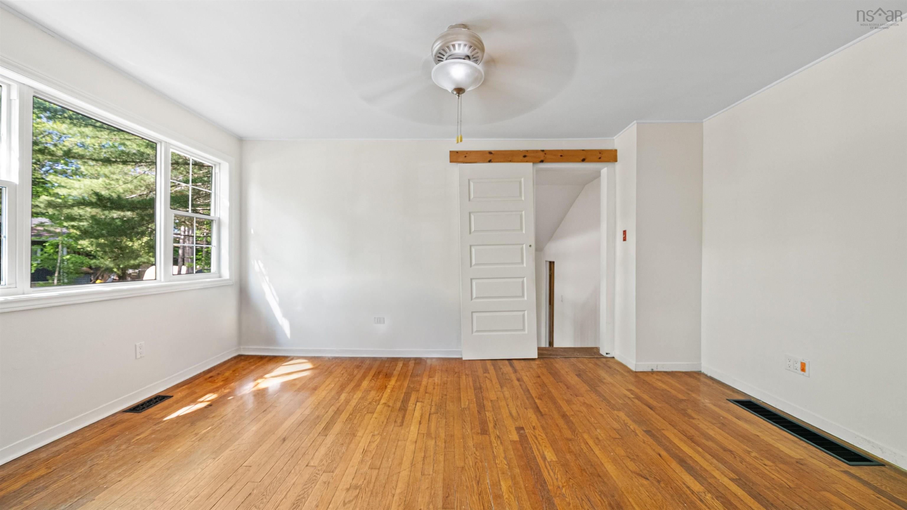 View image 10