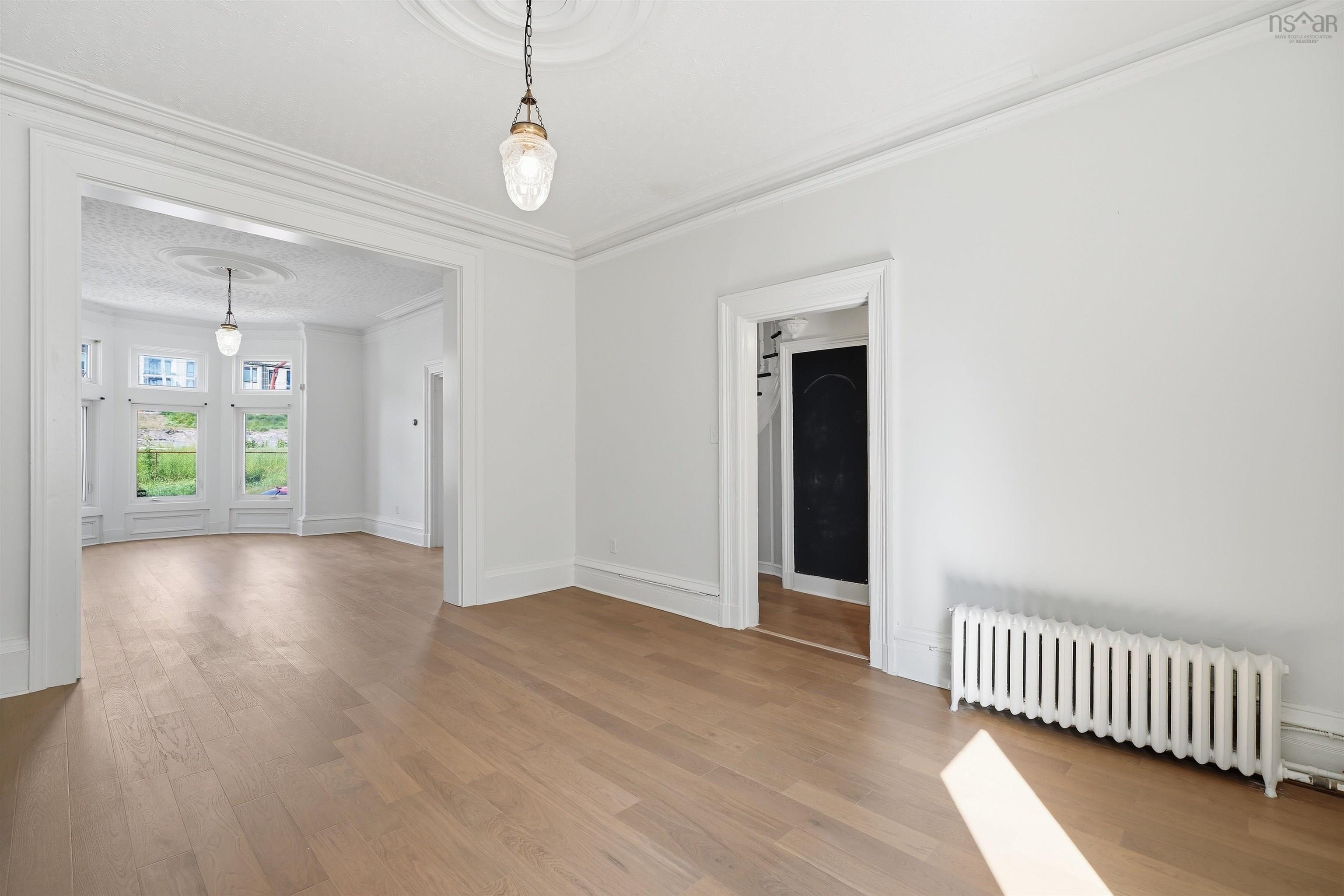 View image 11