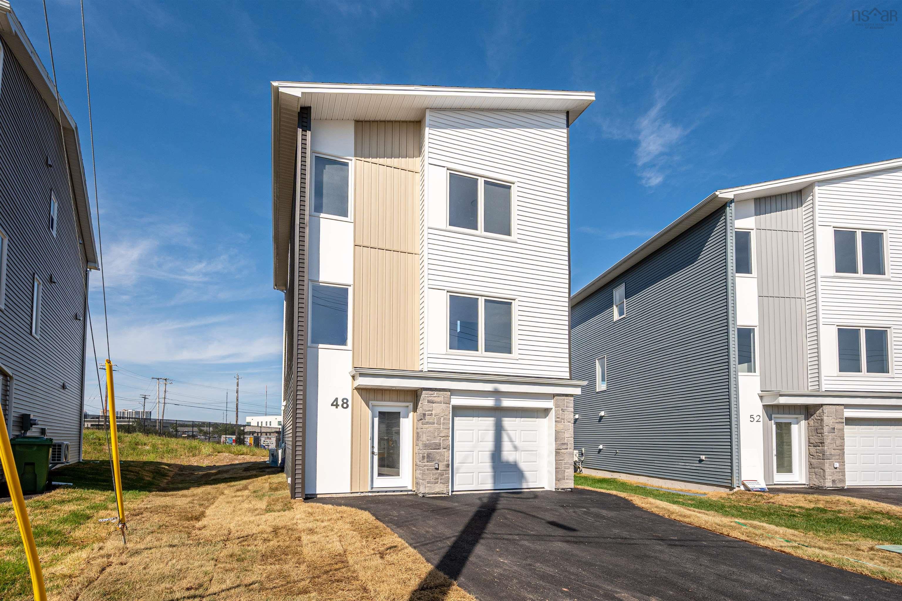 Thumbnail image for 48 Zeppelin Crescent MLS<sup>®</sup> 202616898