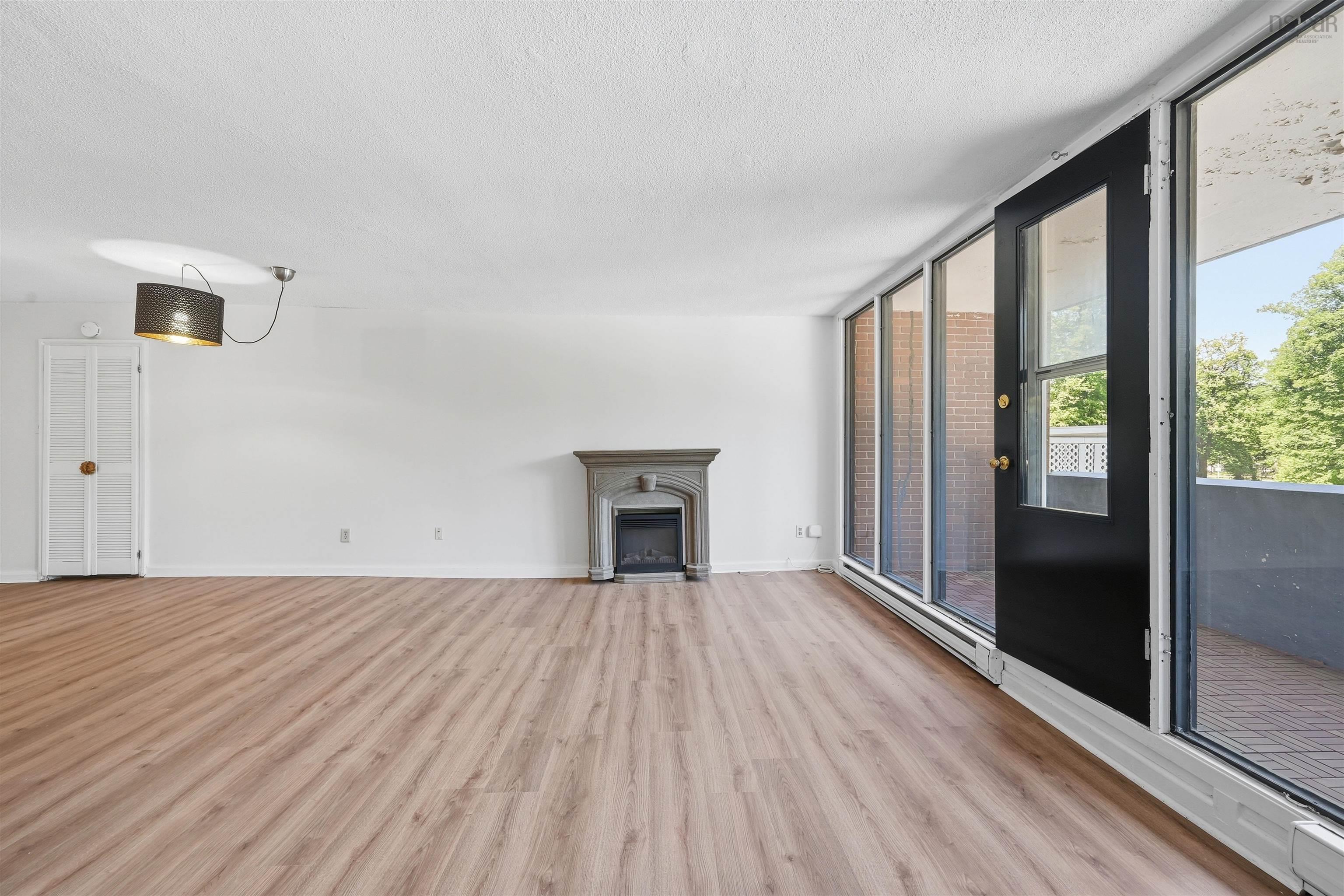 View image 12