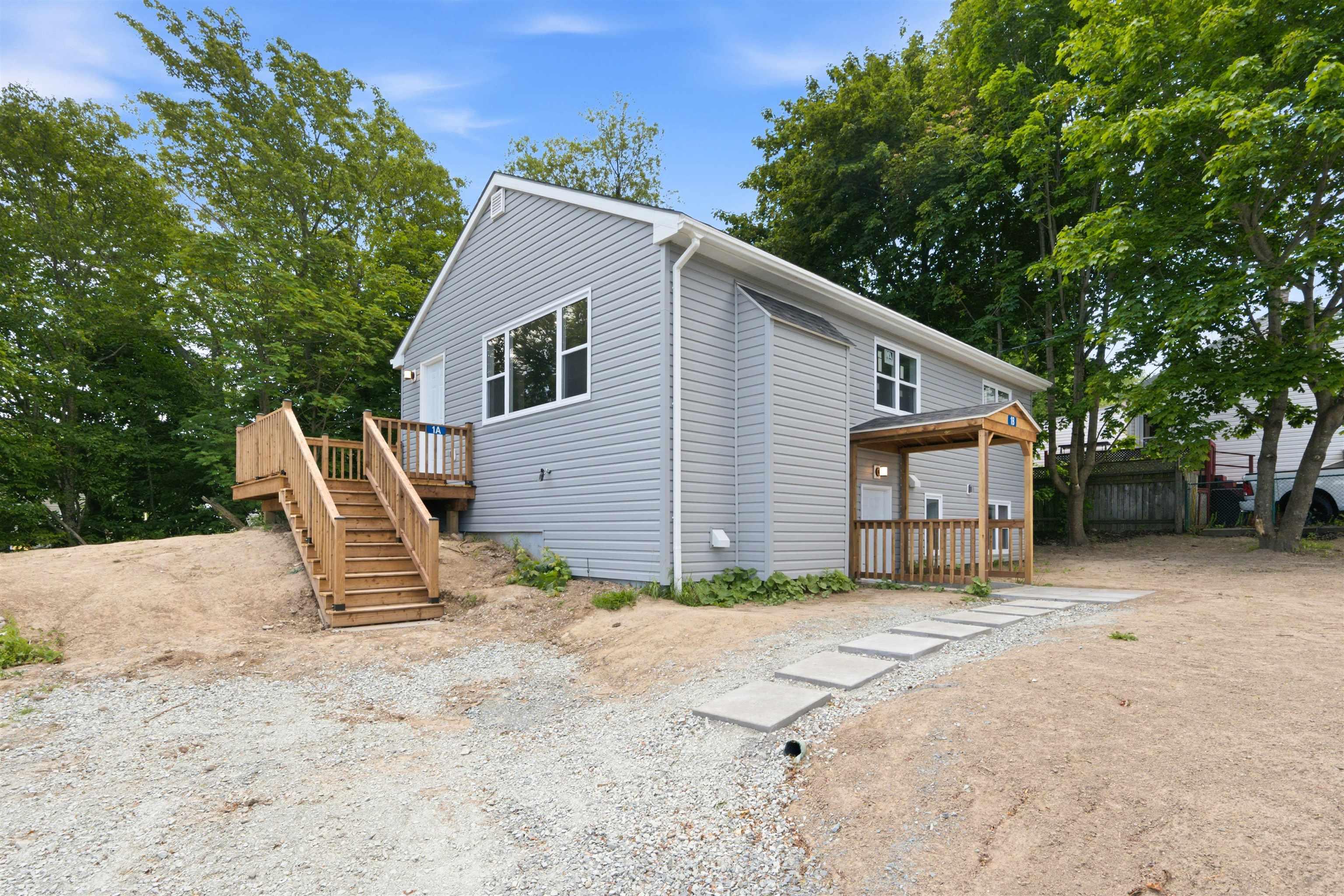 Thumbnail image for 1A & 1B Auburn Avenue MLS<sup>®</sup> 202616934