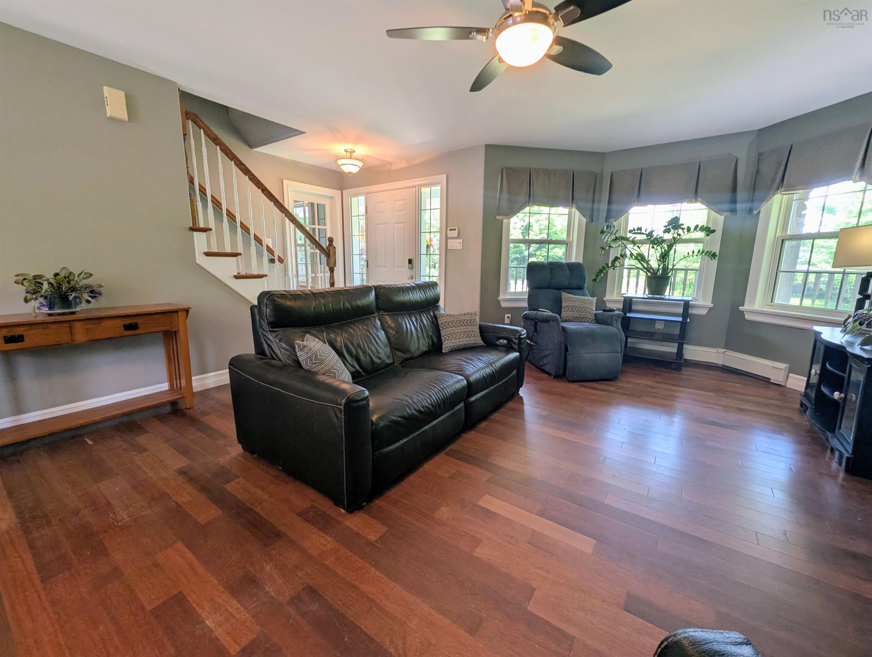 View image 10