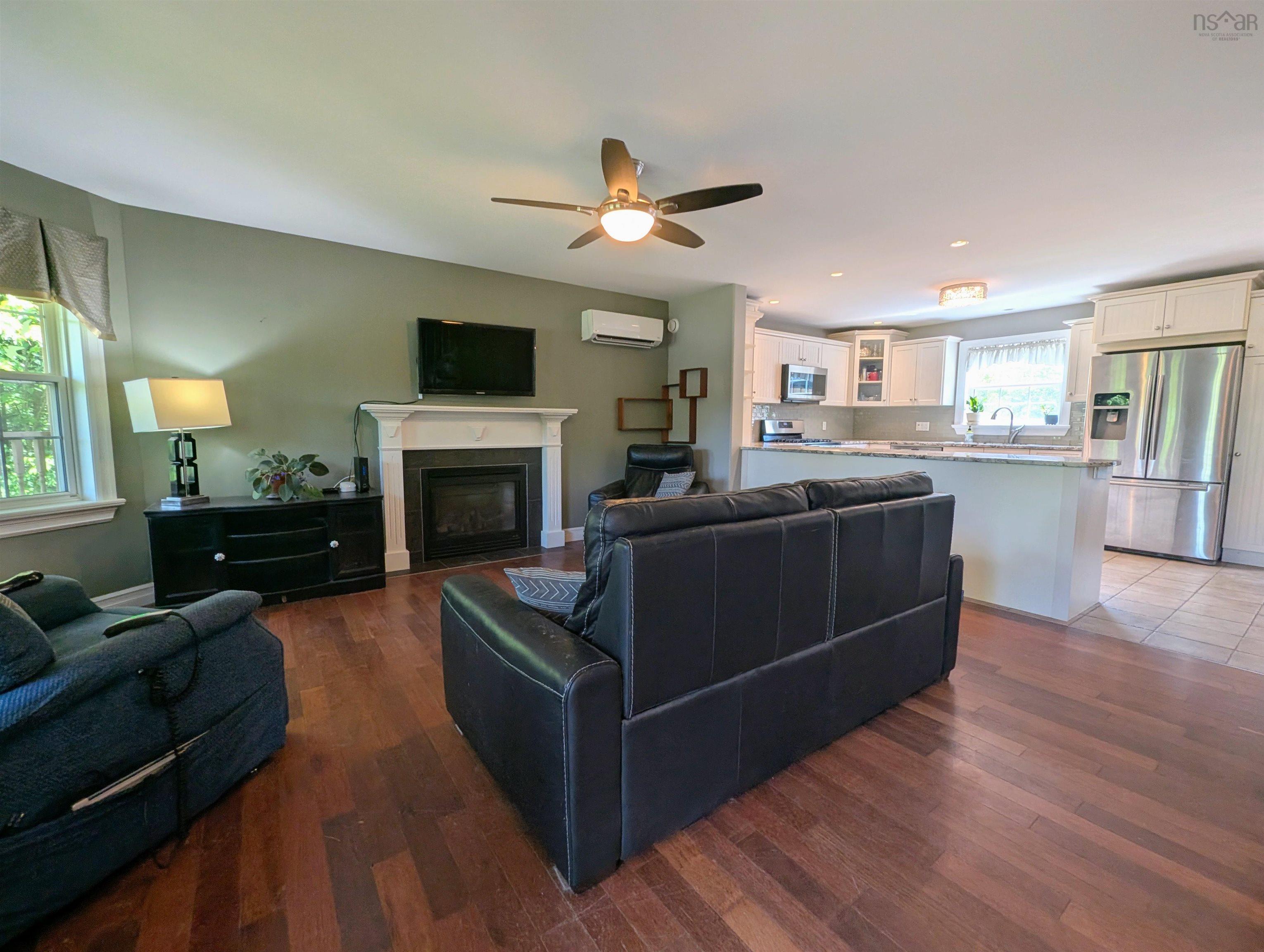 View image 8