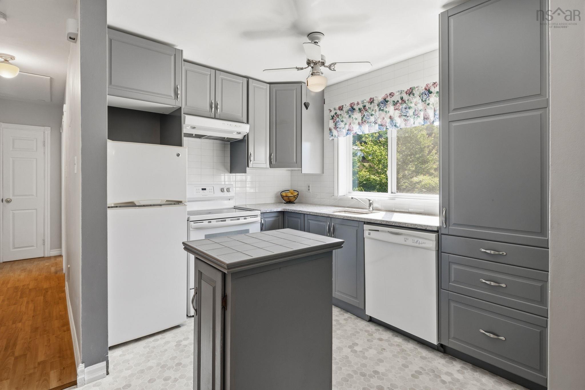 View image 12