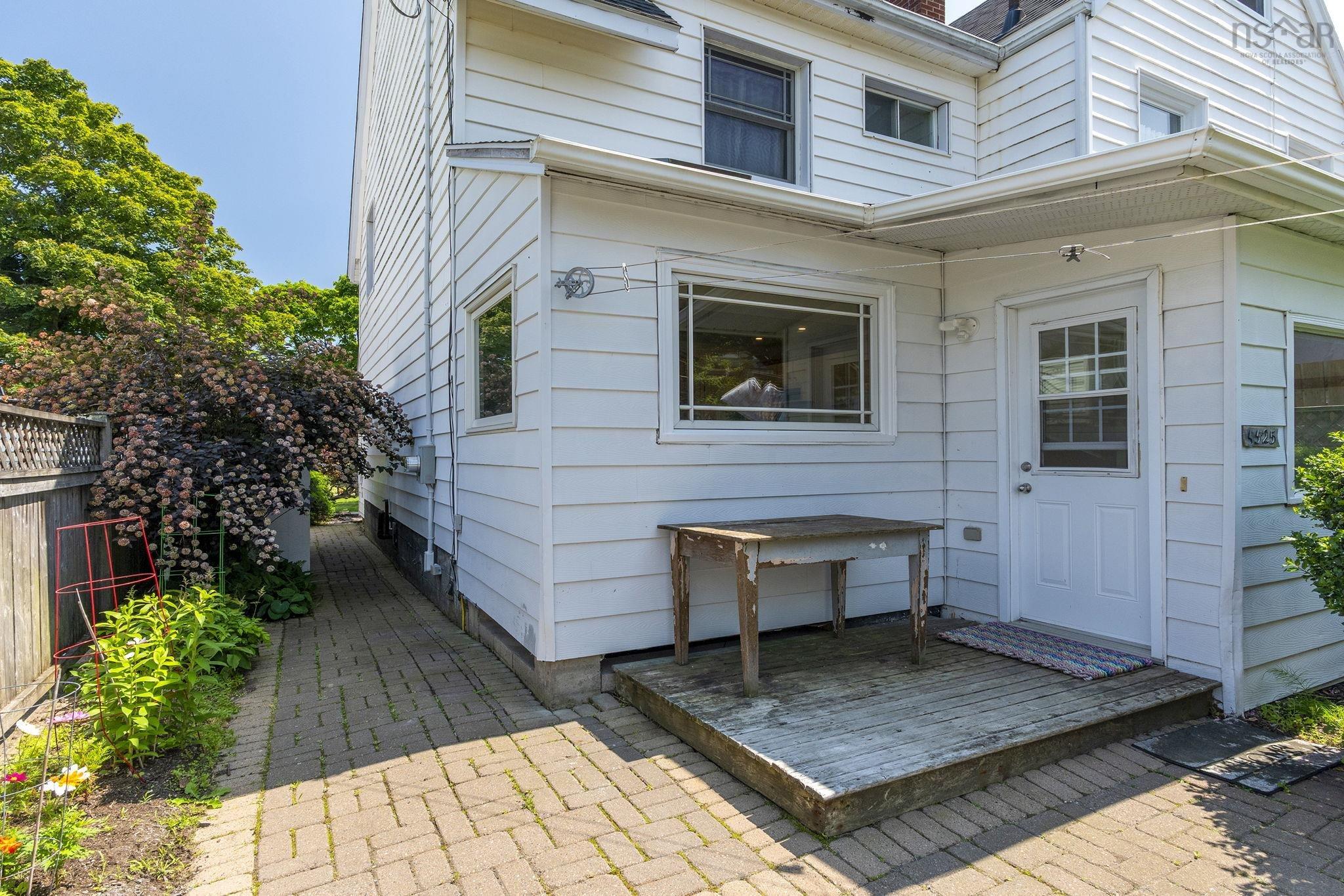 View image 40
