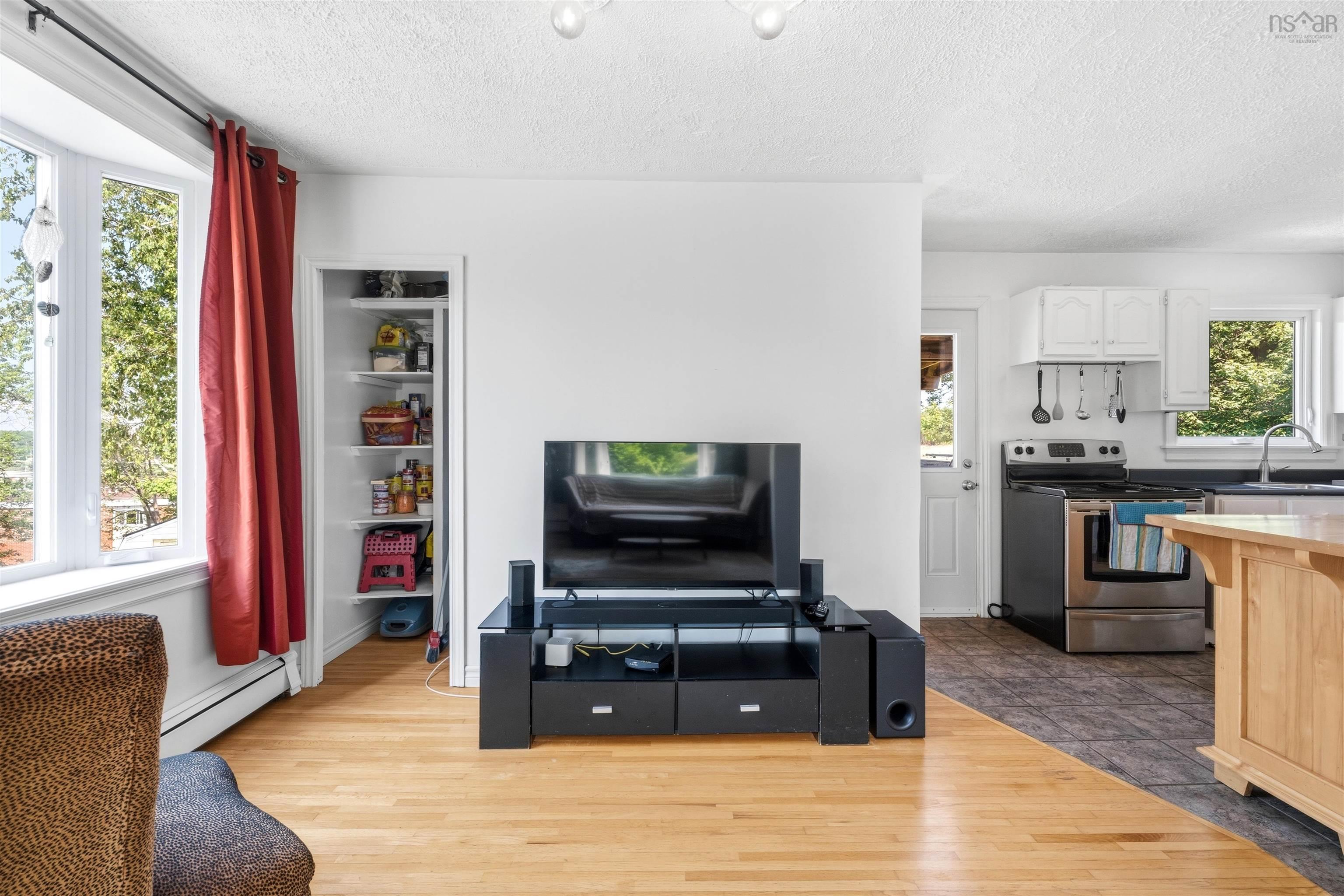 View image 12