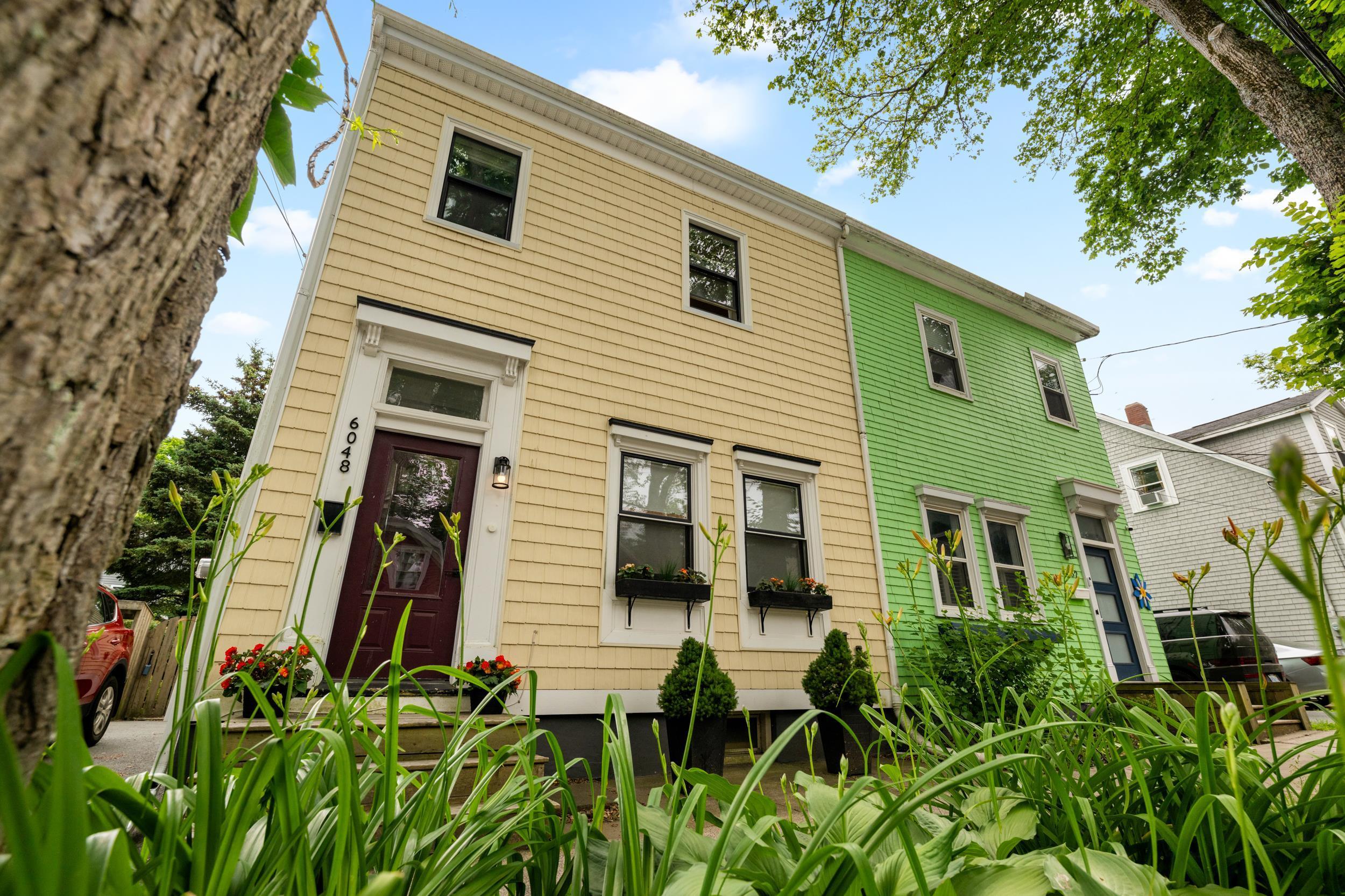 Thumbnail image for 6048 Compton Avenue MLS<sup>®</sup> 202617047