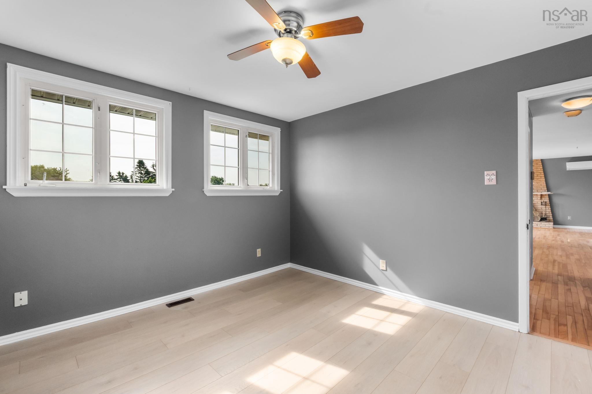 View image 19