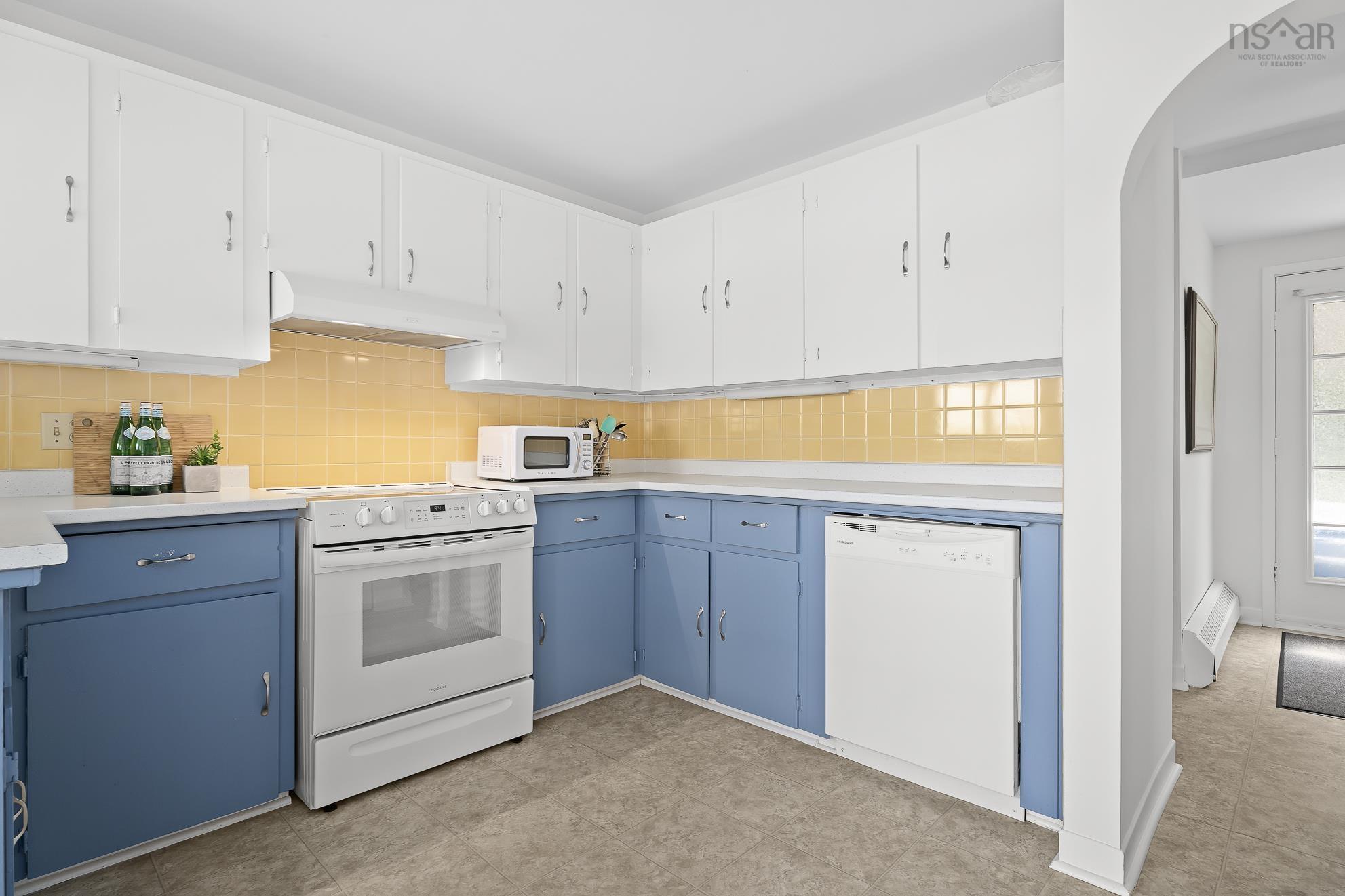 View image 17