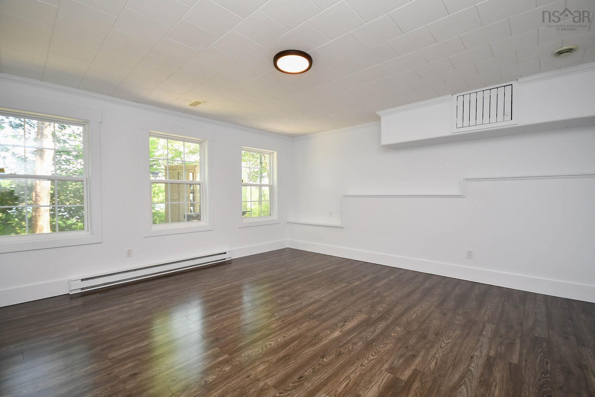 View image 19