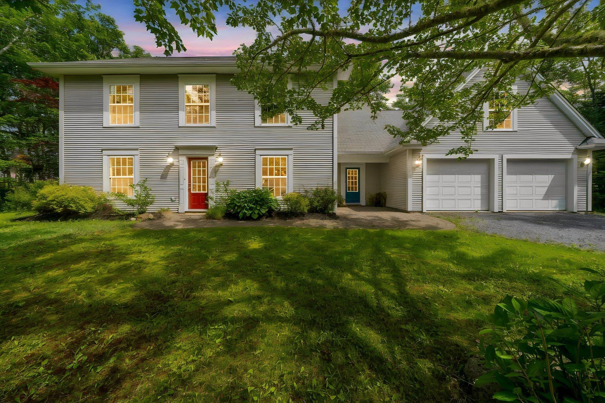 Thumbnail image for 32 Rustic Ridge MLS<sup>®</sup> 202617089