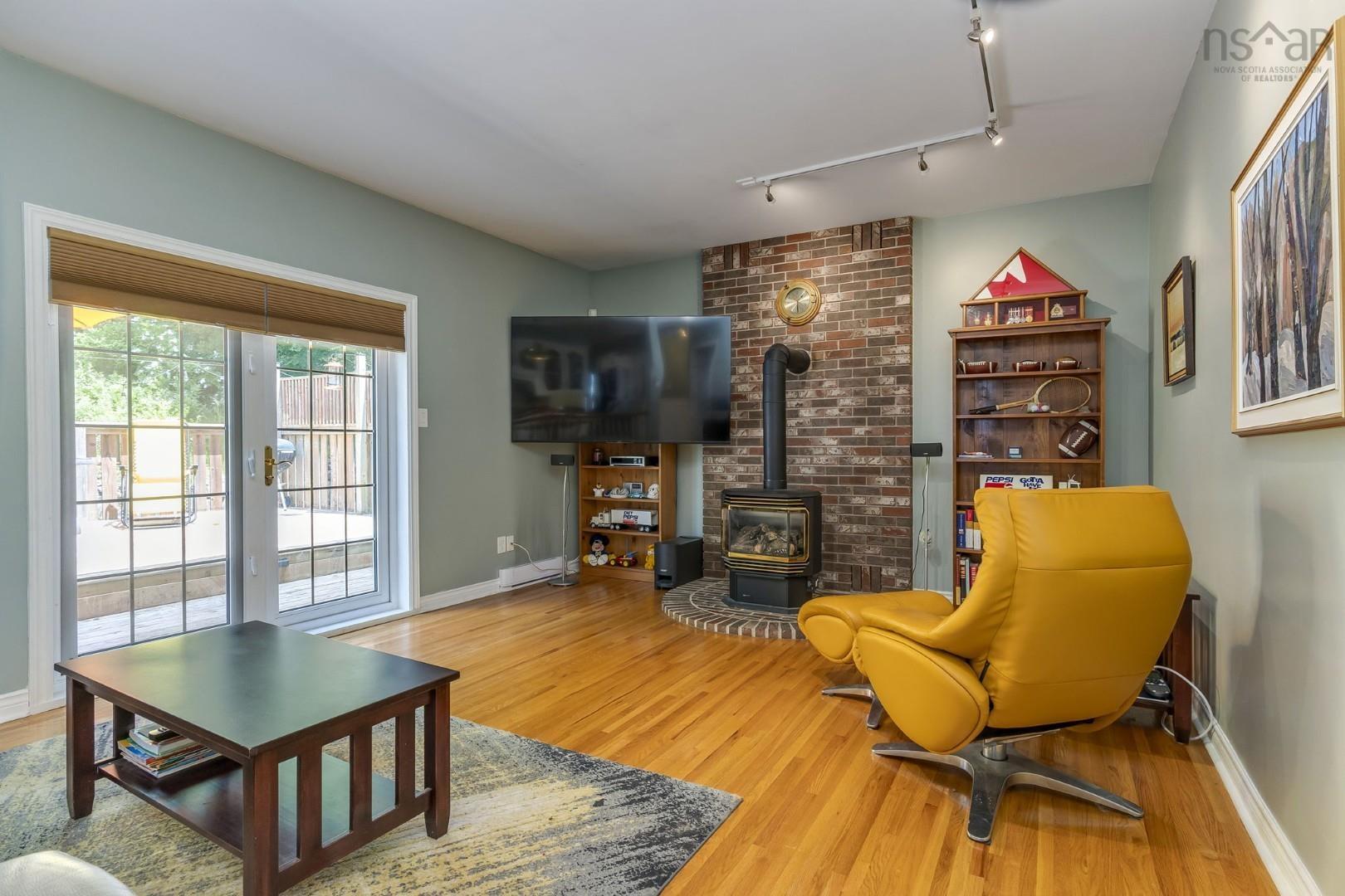 View image 19