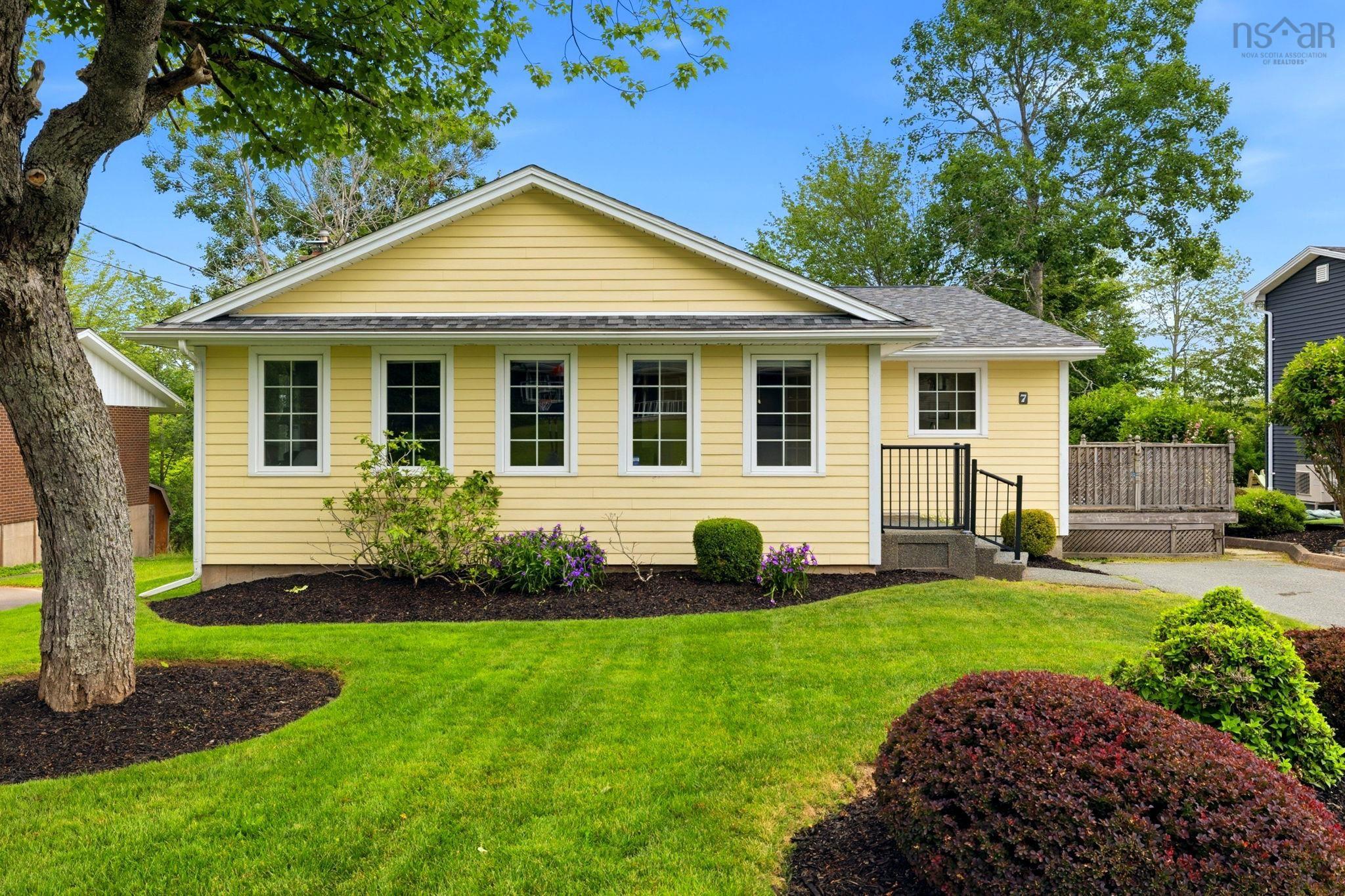 Thumbnail image for 7 Oakley Avenue MLS<sup>®</sup> 202617116