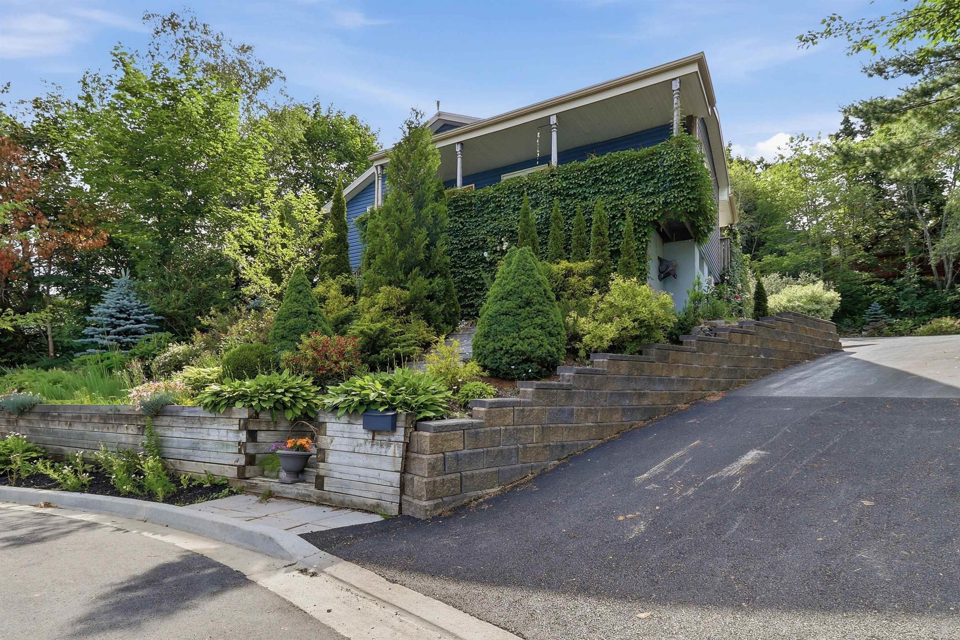 Thumbnail image for 24 Winsloe Drive MLS<sup>®</sup> 202617118