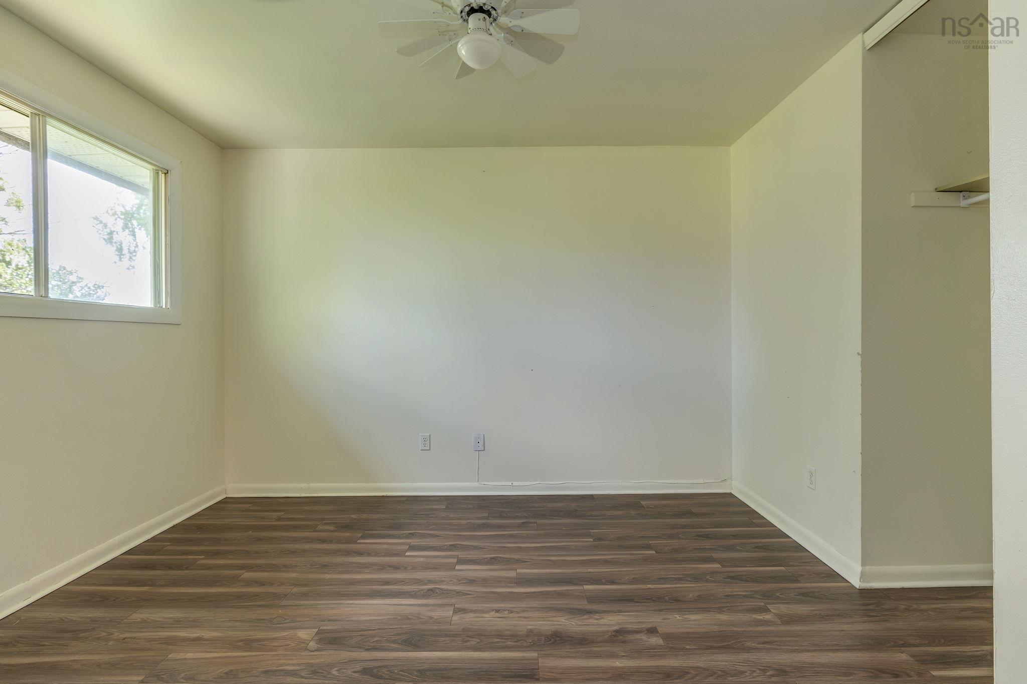 View image 11