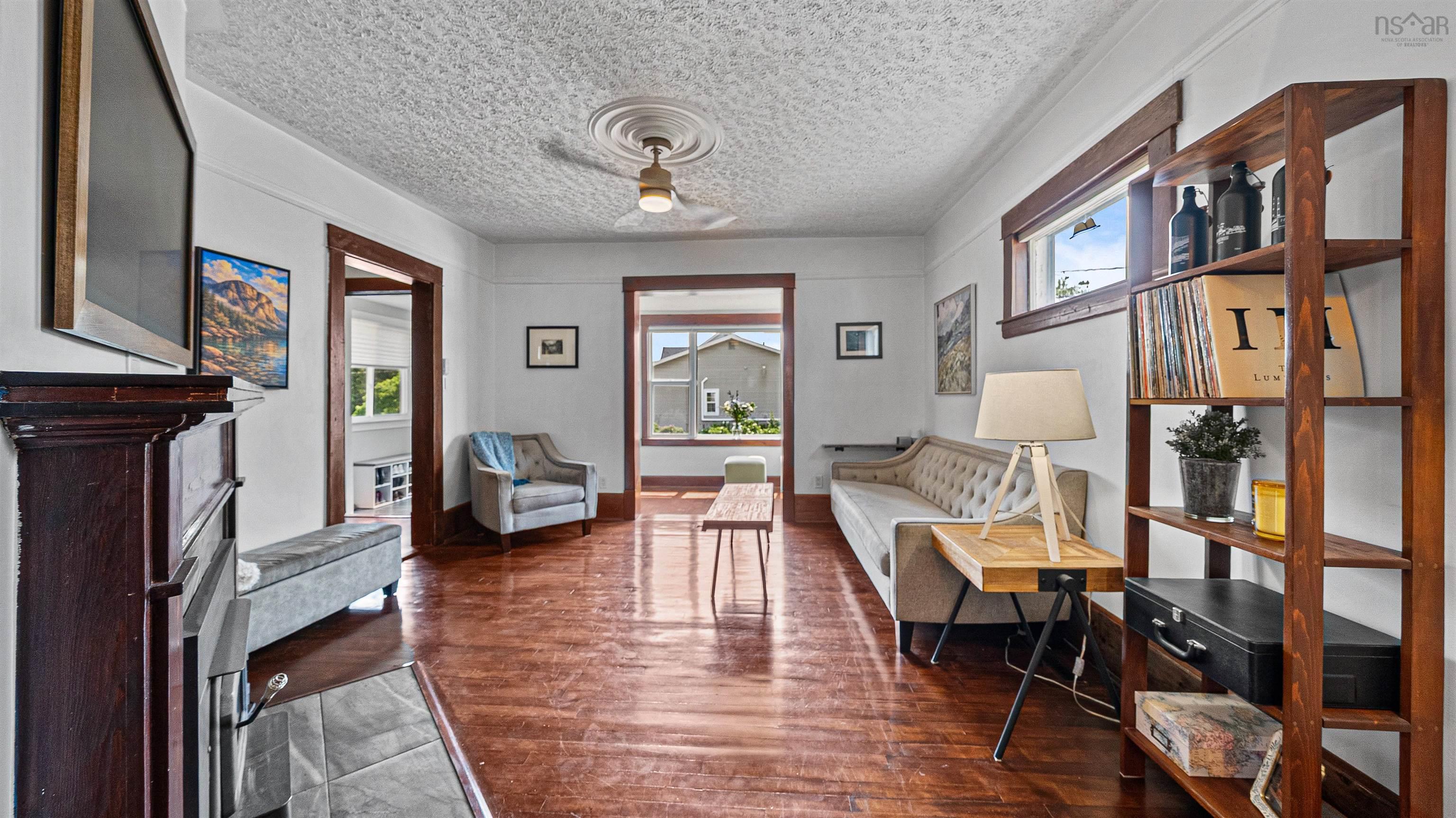 View image 10