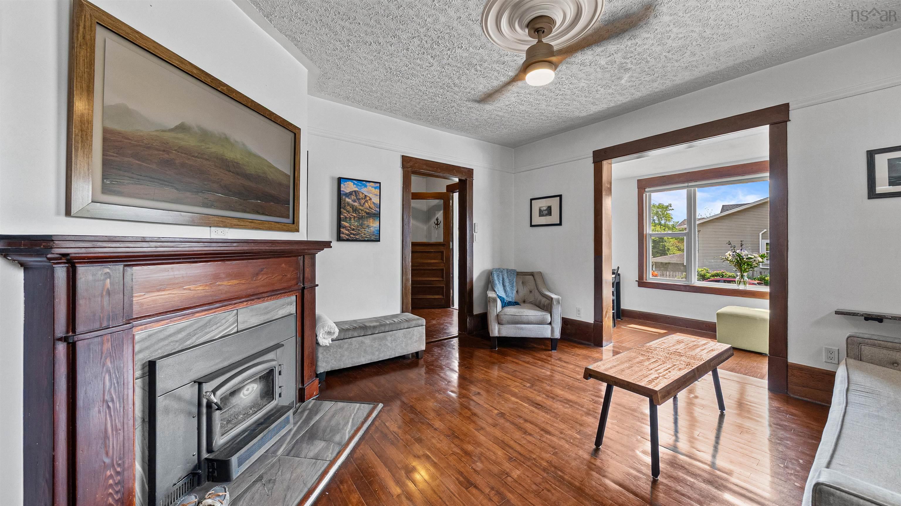 View image 8