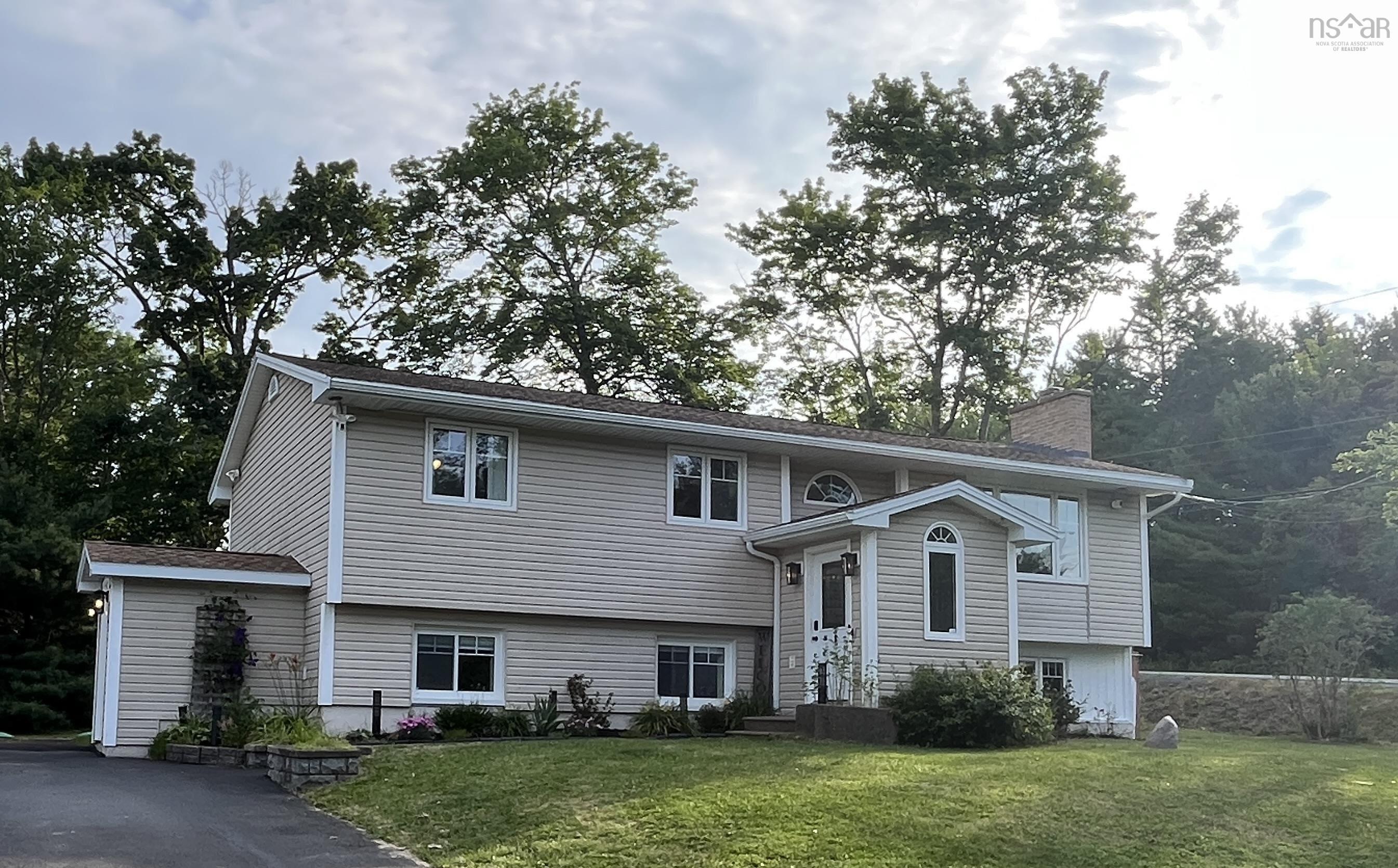Thumbnail image for 1 Brook Street MLS<sup>®</sup> 202617228