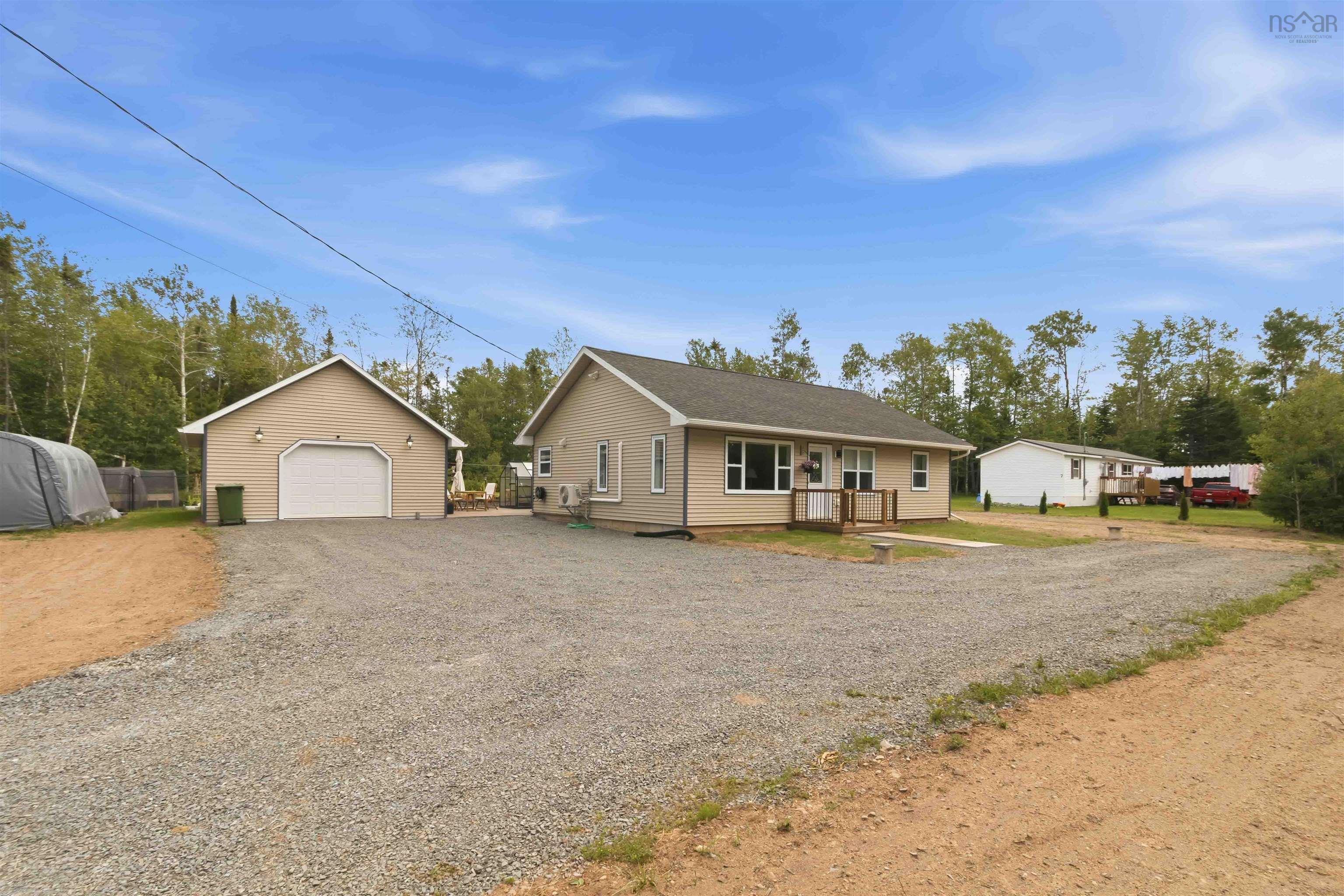 Thumbnail image for 19 Robyn Drive MLS<sup>®</sup> 202617288