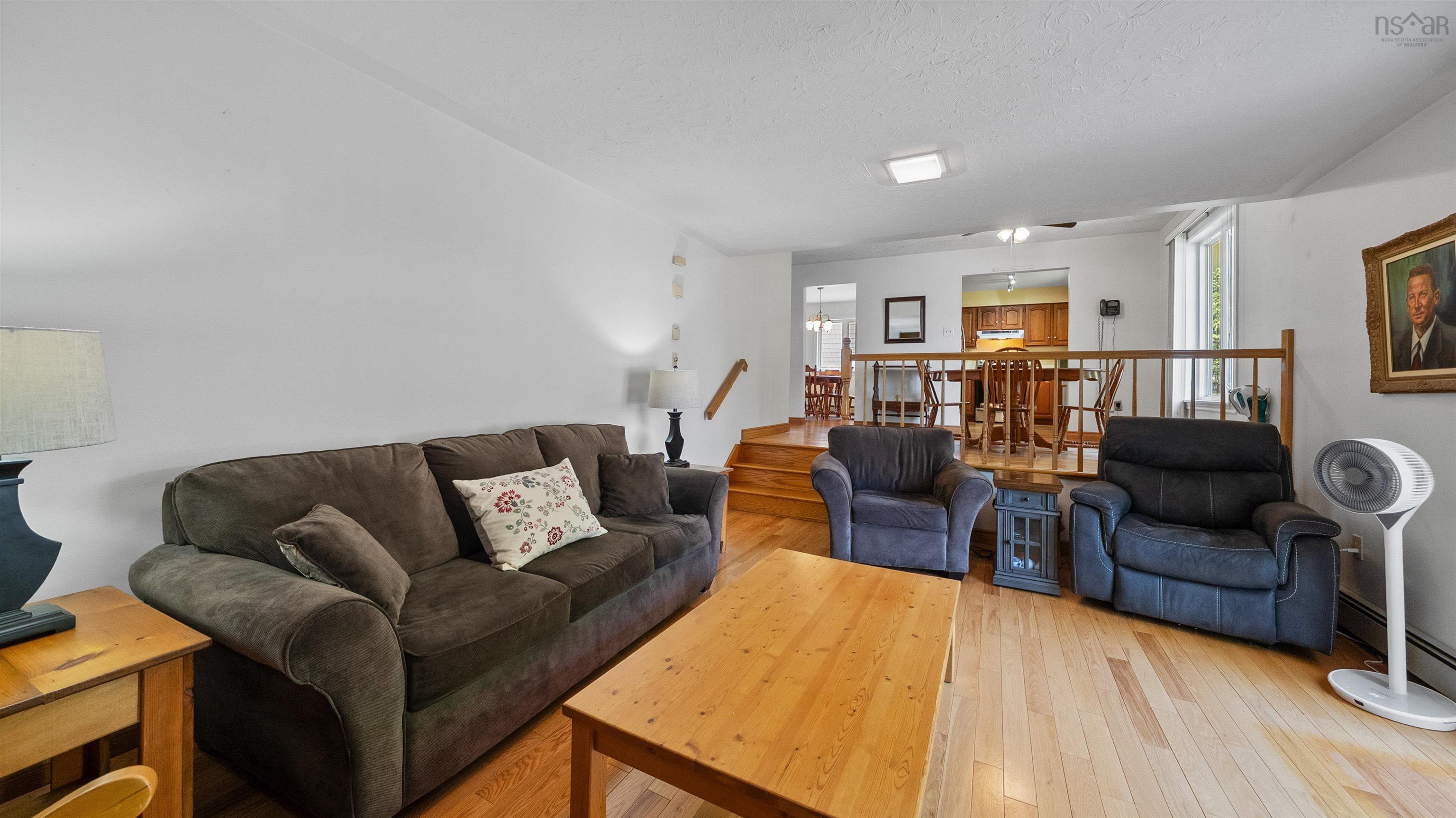 View image 18