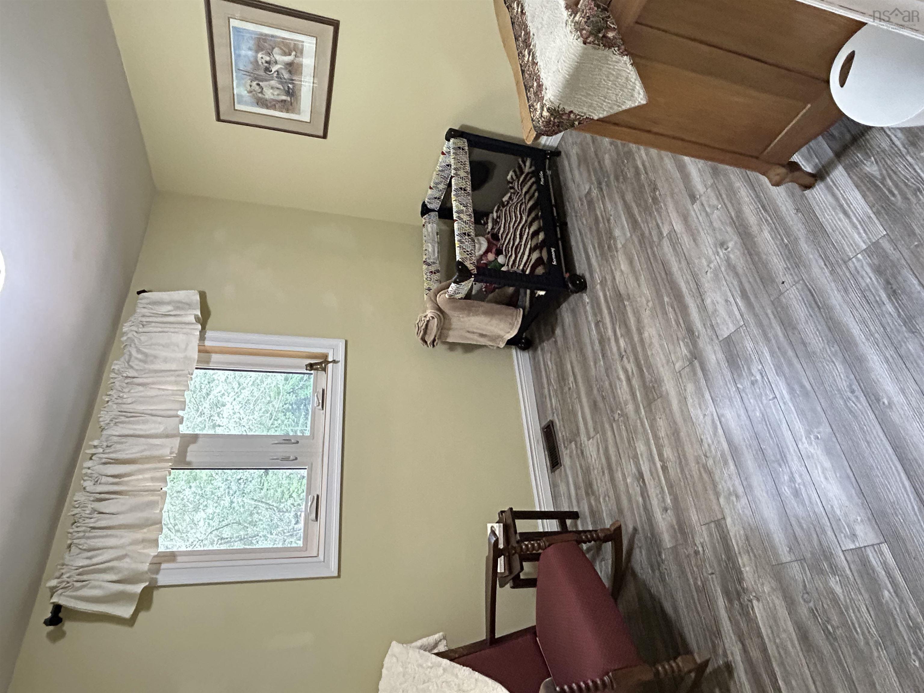 View image 18
