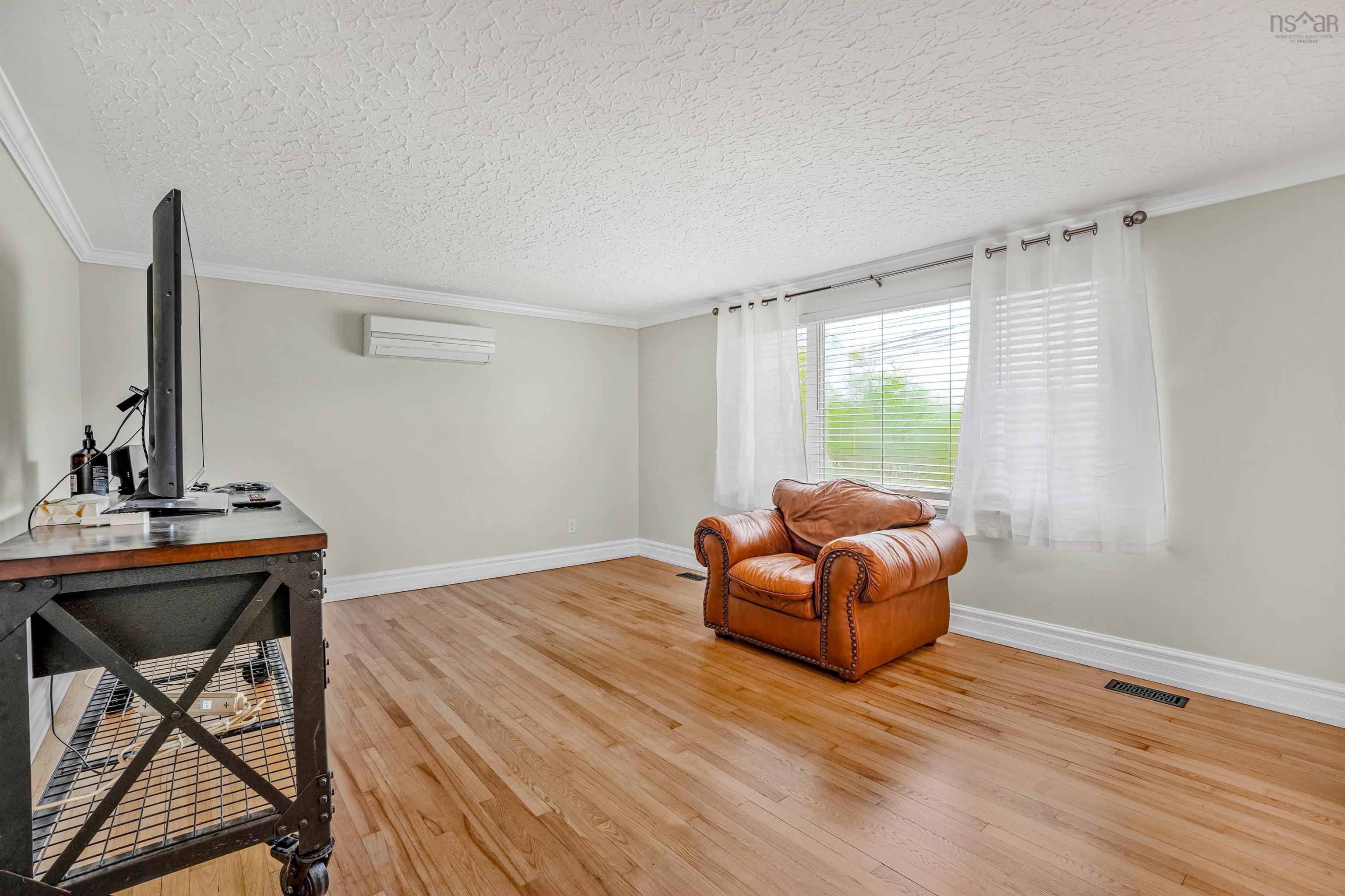 View image 17