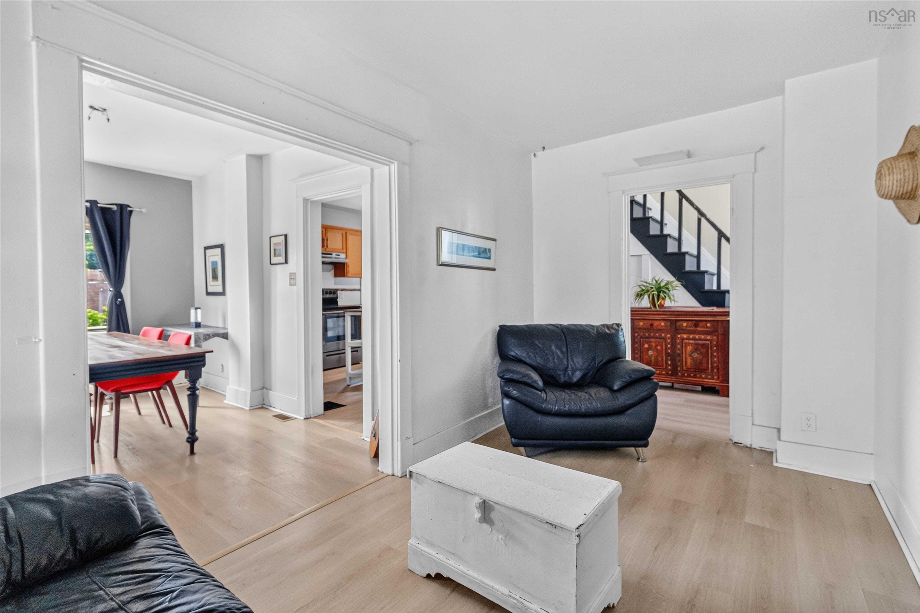 View image 10