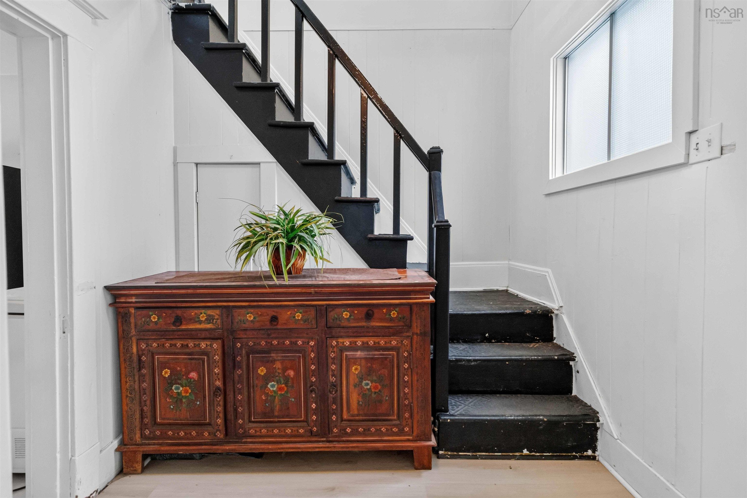 View image 18