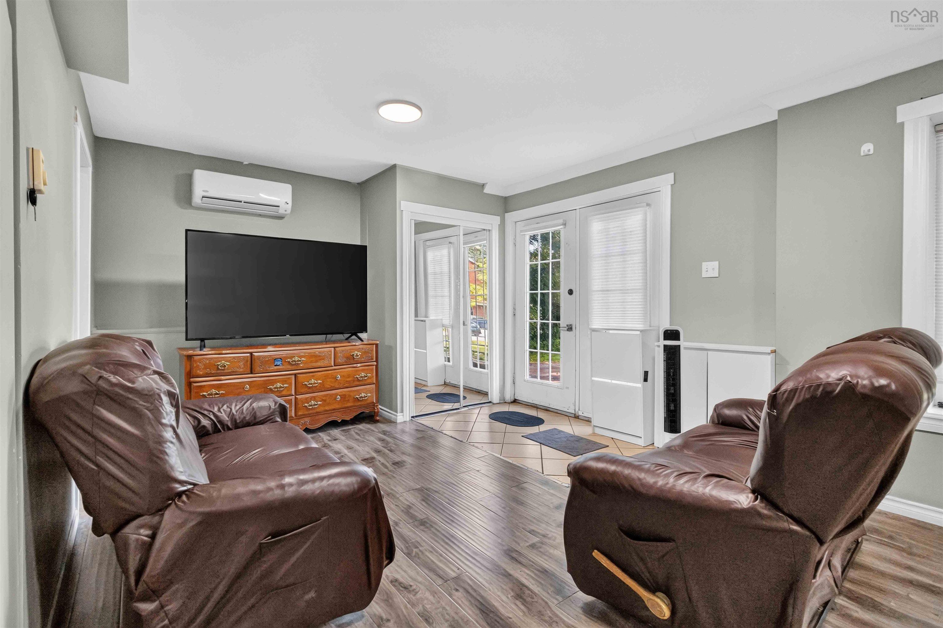 View image 15