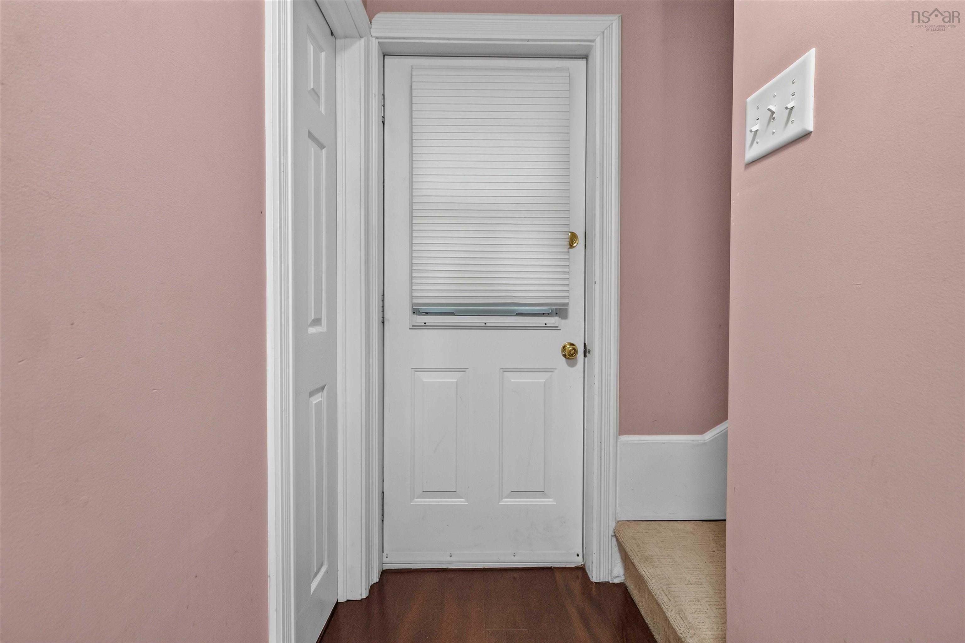 View image 4
