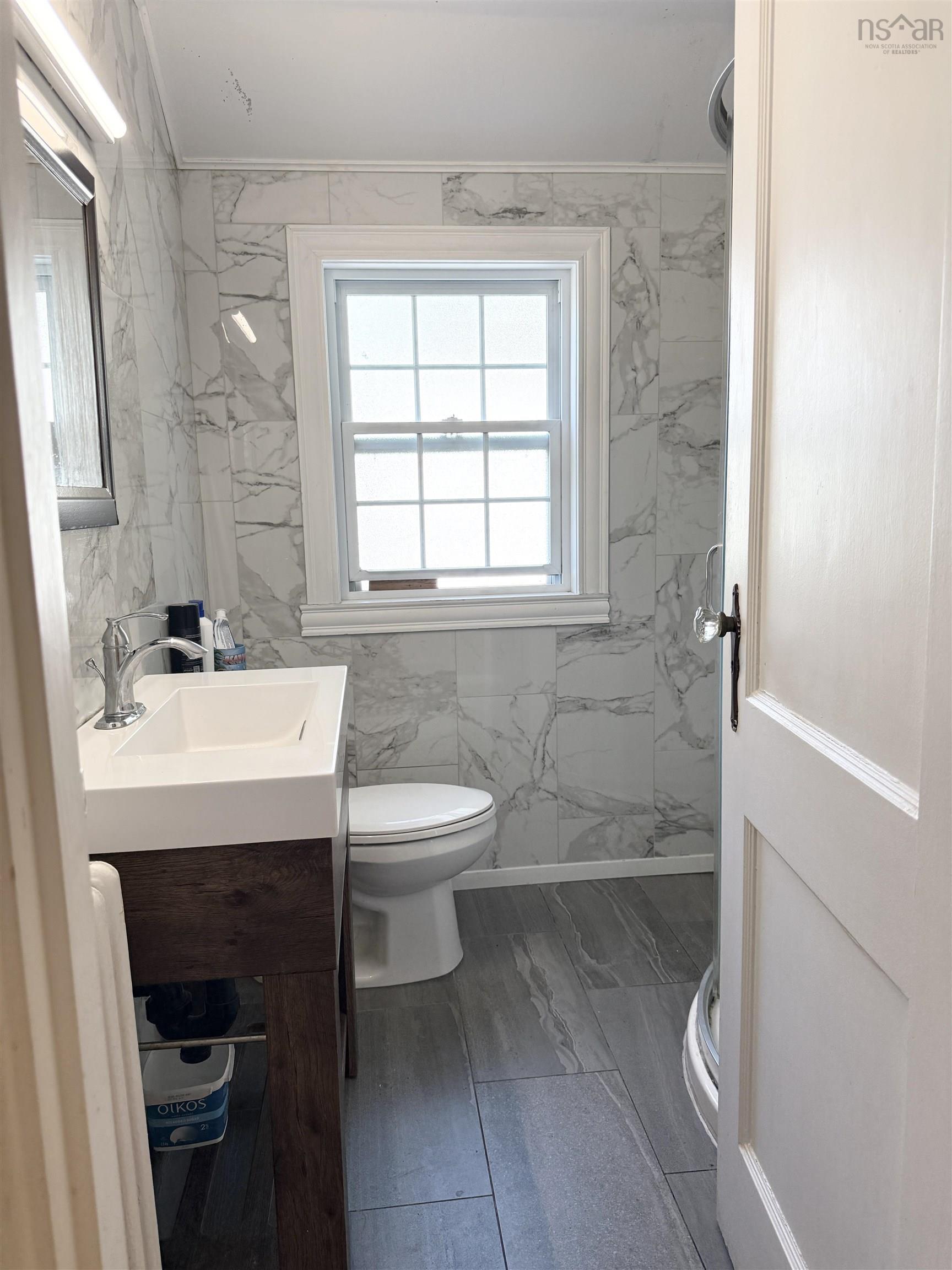 View image 17