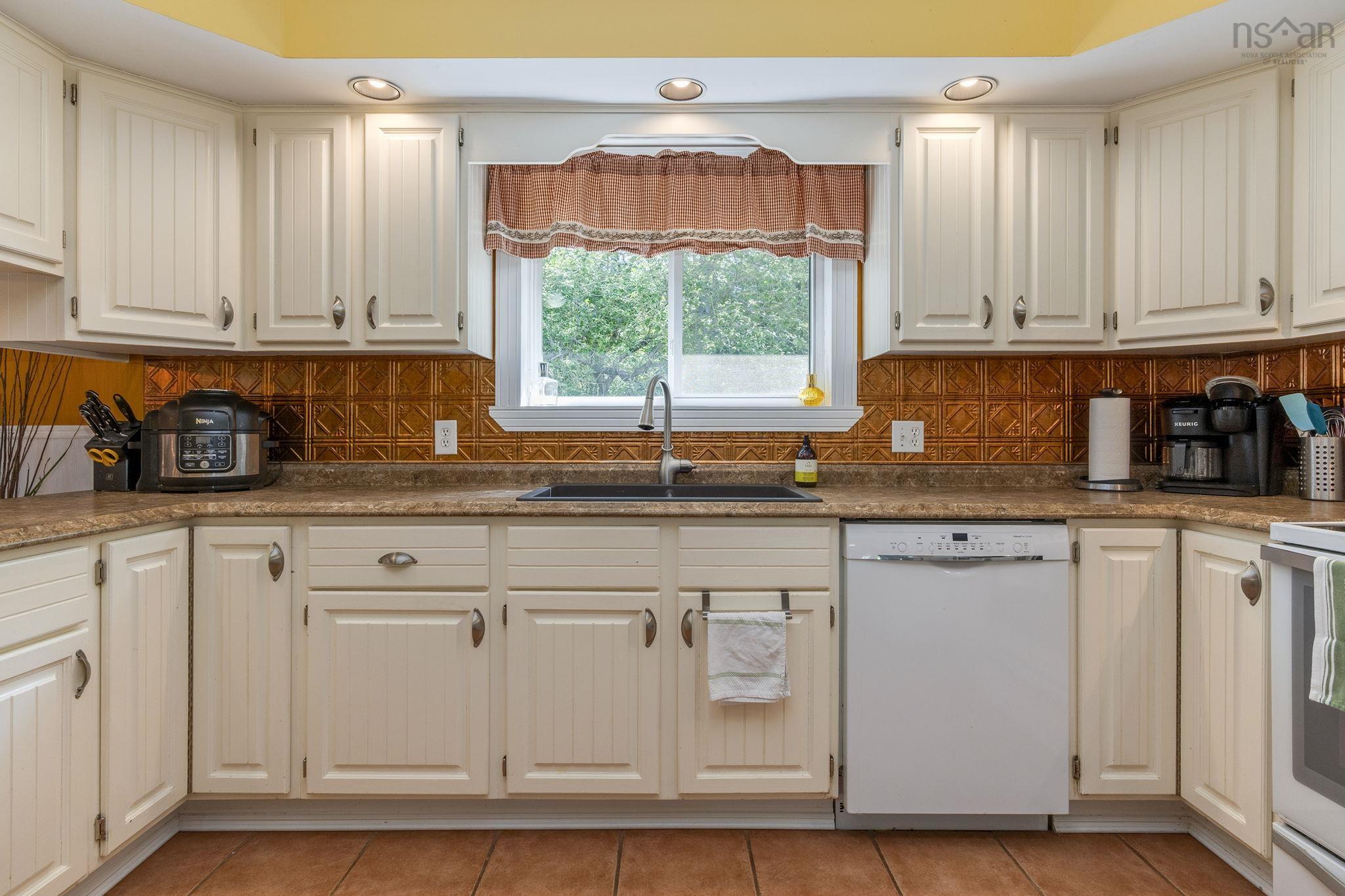 View image 10