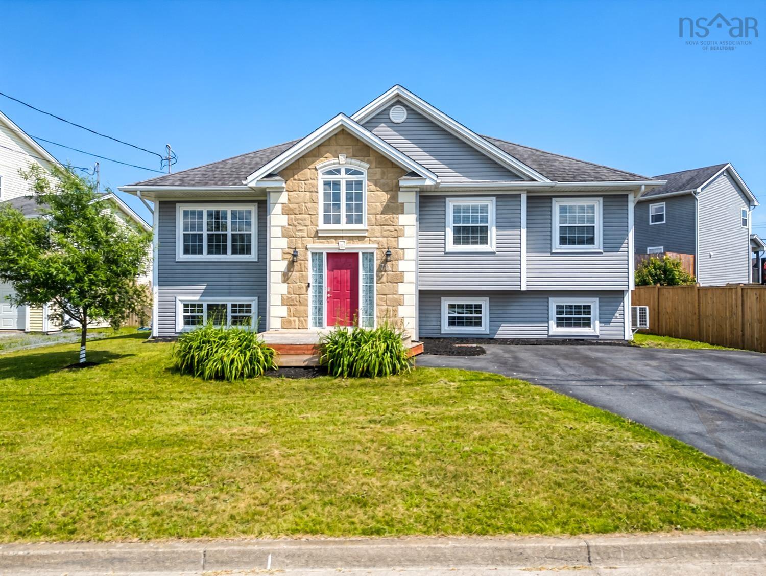Thumbnail image for 71 Keyport Avenue MLS<sup>®</sup> 202617382