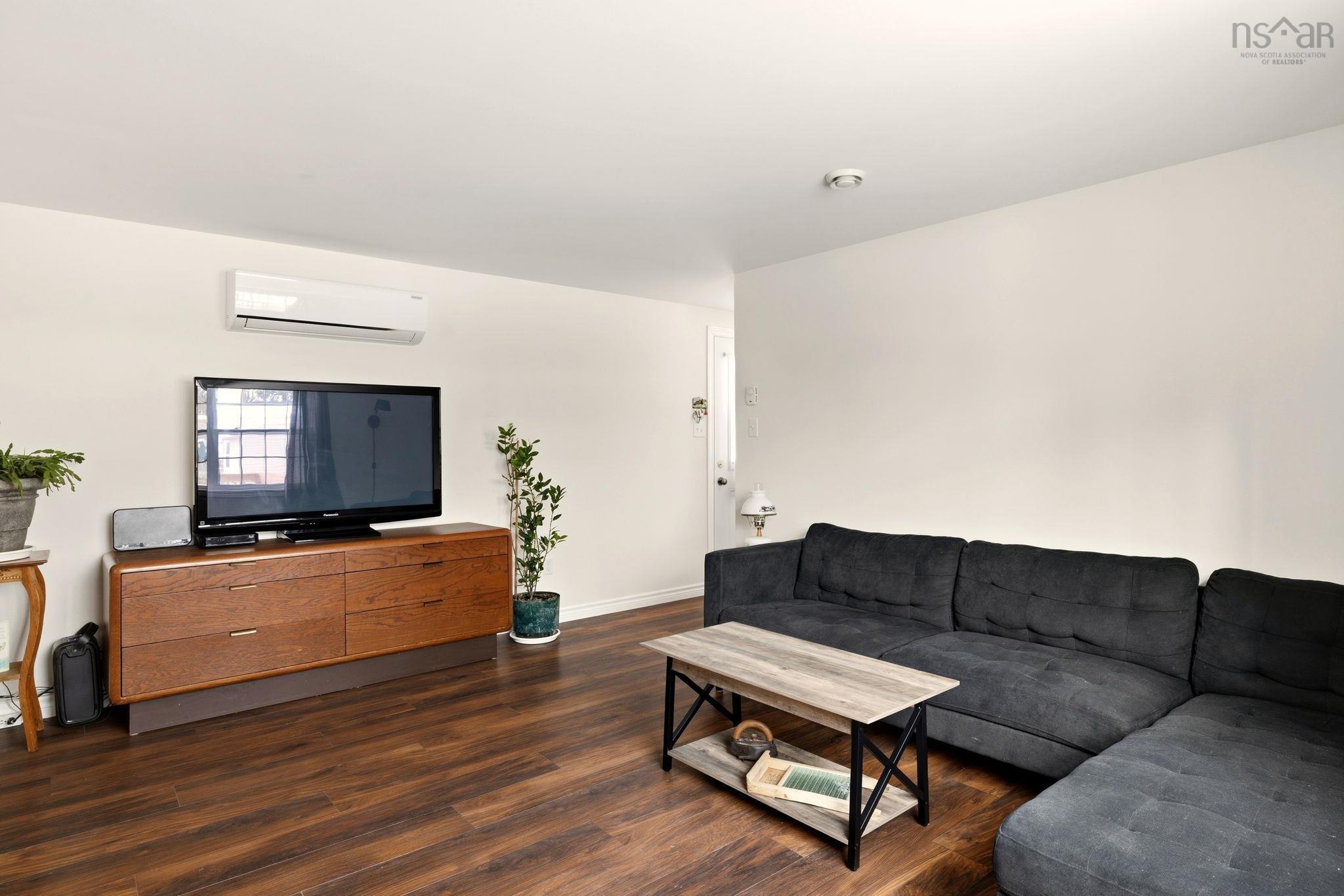 View image 15