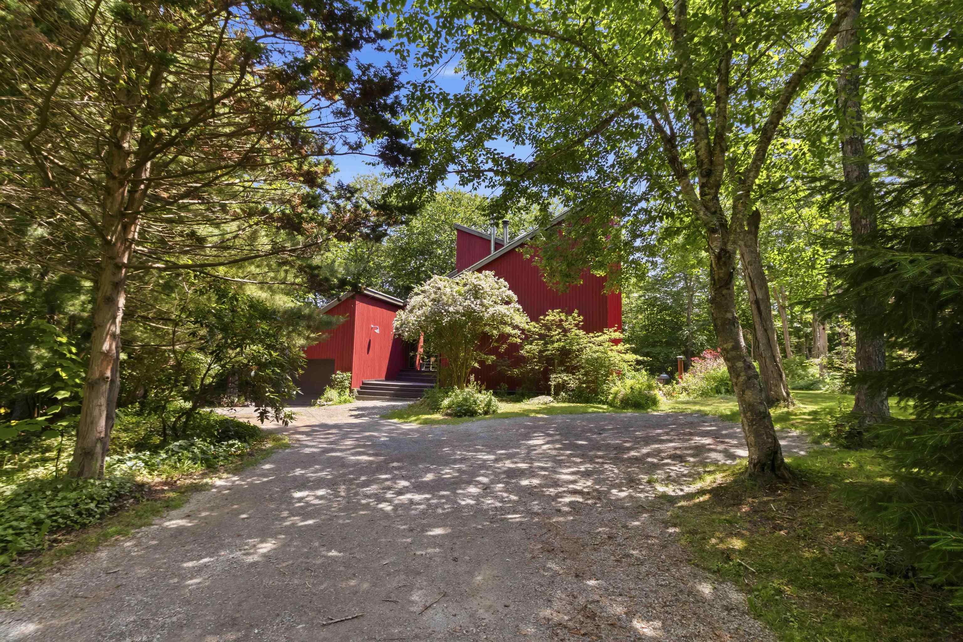 Thumbnail image for 43 Stayner Drive Drive MLS<sup>®</sup> 202617410