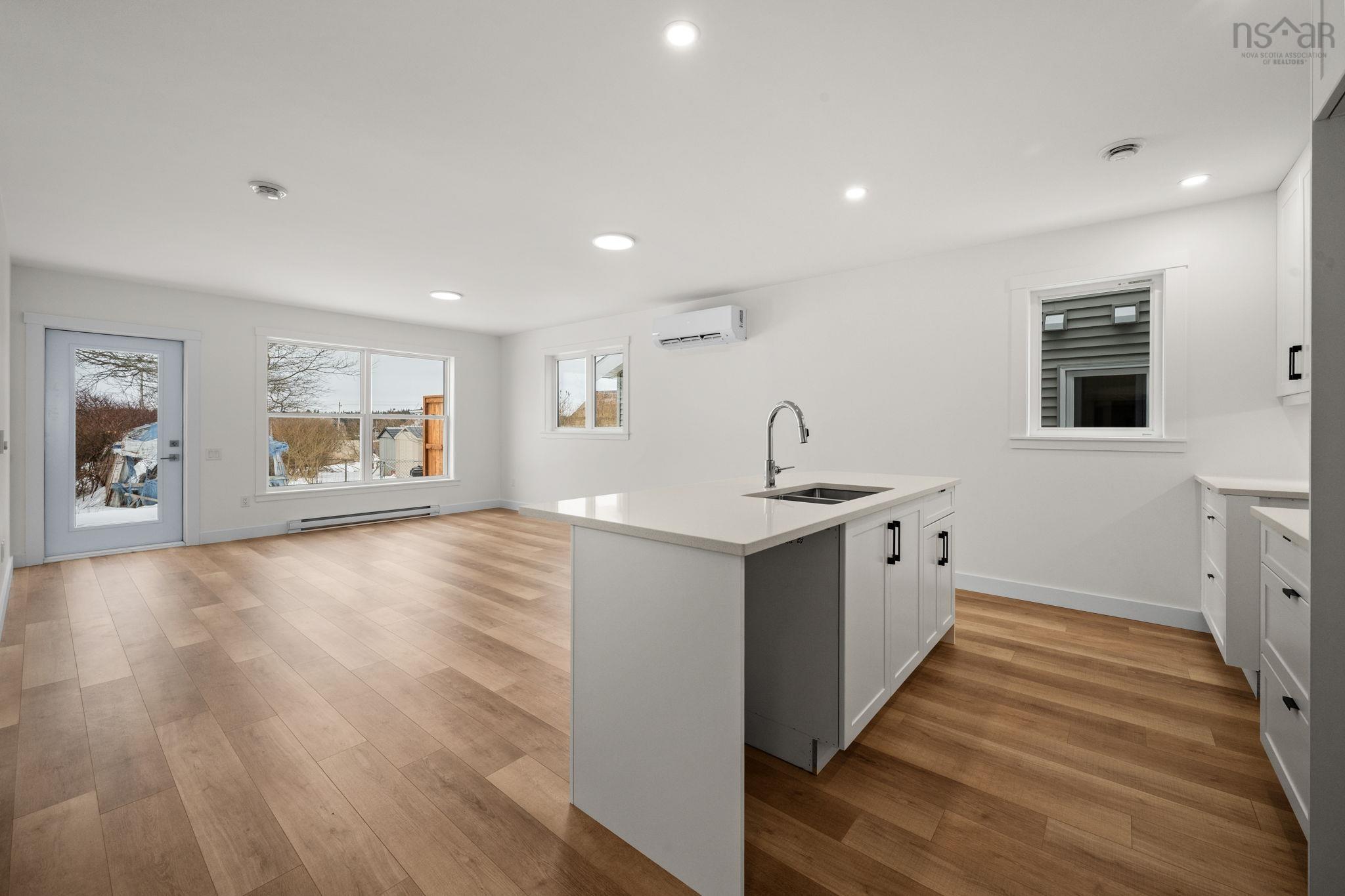 View image 8
