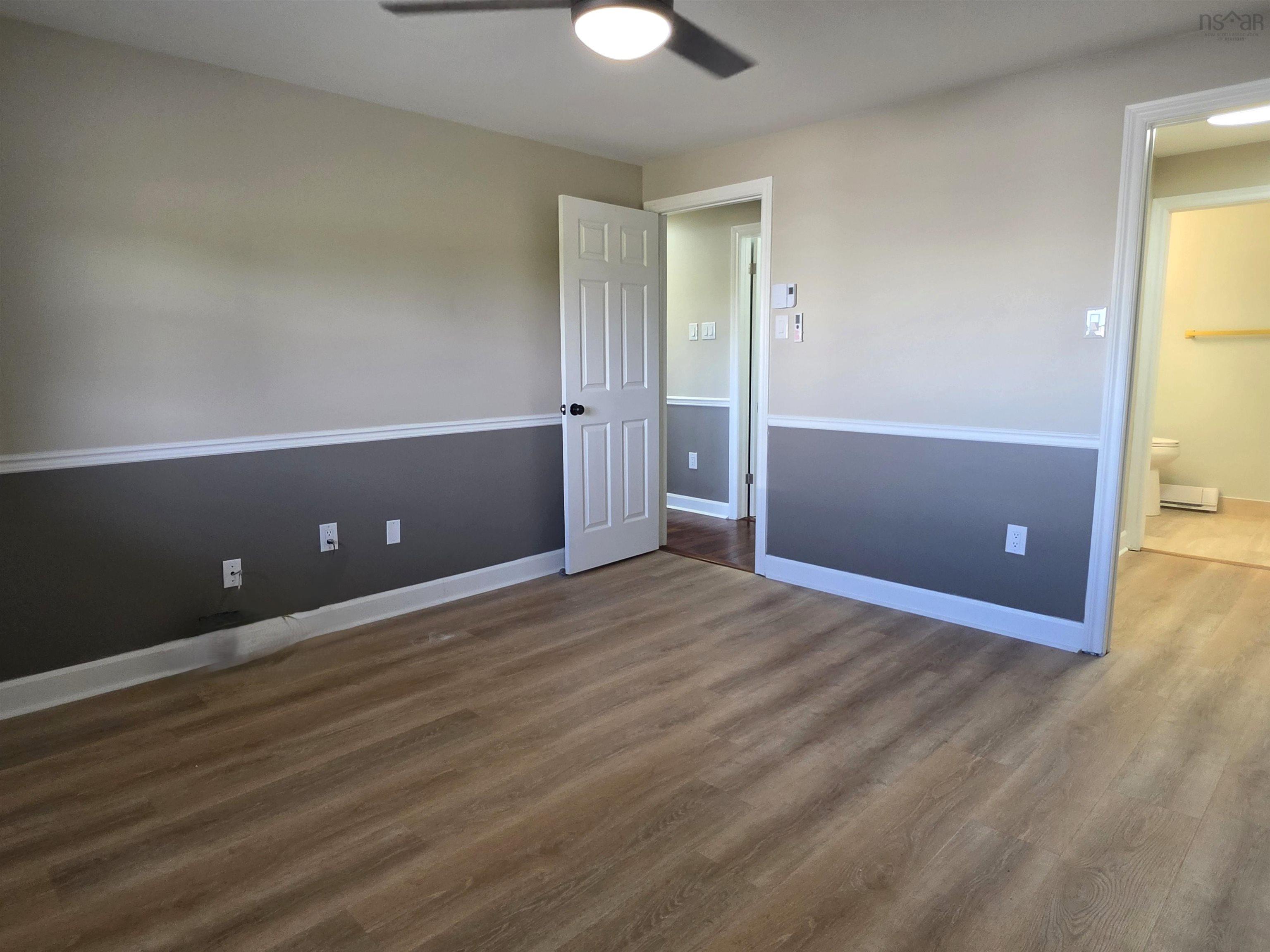 View image 11